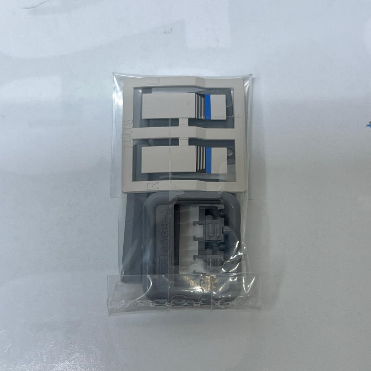 KATO 683系4000番台 サンダーバード(リニューアル車) 基本4両 KATO 10-2142 683系4000番台「サンダーバード」(リニューアル車) 基本セット4両 KATO/カトー/株式会社関水金属 鉄道模型車両