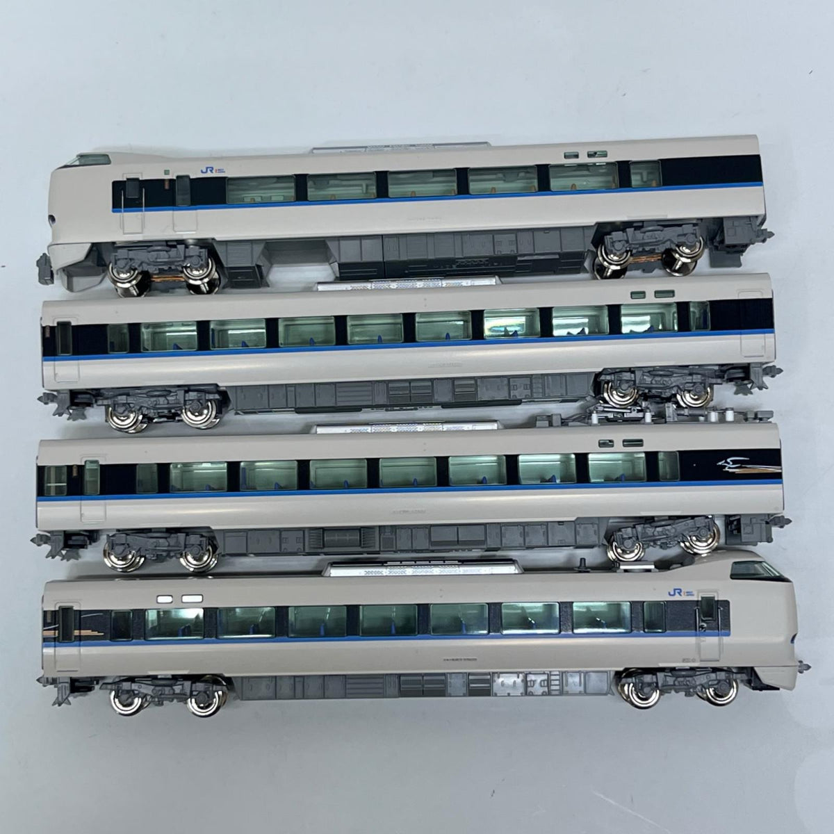 KATO 683系4000番台 サンダーバード(リニューアル車) 基本4両 KATO 10-2142 683系4000番台「サンダーバード」(リニューアル車) 基本セット4両 KATO/カトー/株式会社関水金属 鉄道模型車両