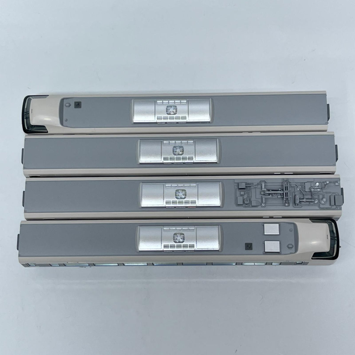 KATO 683系4000番台 サンダーバード(リニューアル車) 基本4両 KATO 10-2142 683系4000番台「サンダーバード」(リニューアル車) 基本セット4両 KATO/カトー/株式会社関水金属 鉄道模型車両