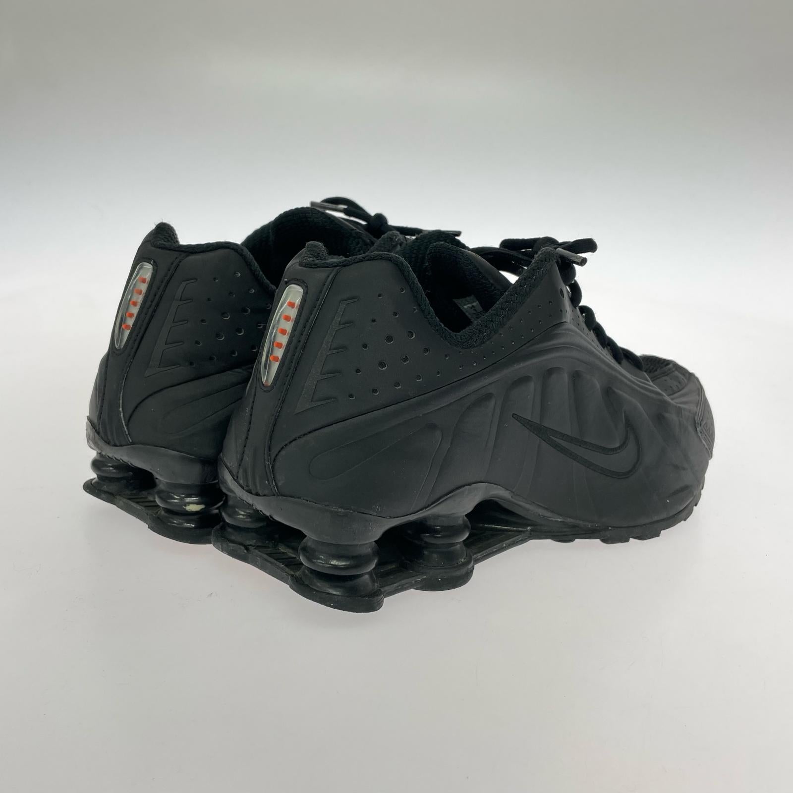 スニーカー Shox R4 BLACK MAX ORANGE AR3565-004 26cm (US8 UK7 1/2 EU42) ブラック