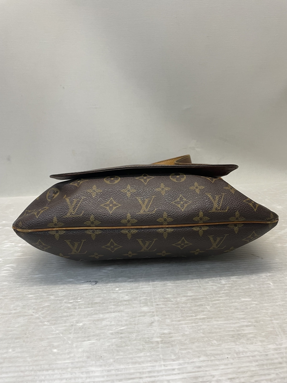 LOUIS VUITTON モノグラム ミュゼット ショルダーバッグ M51256