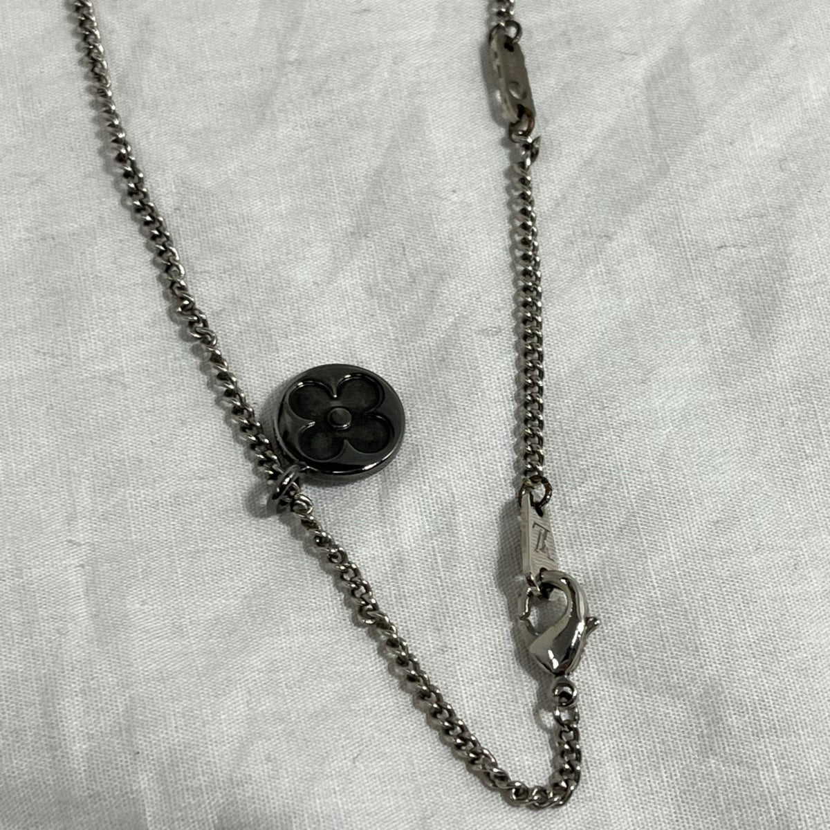 LV ペンダント・LV インスティンクト M00521