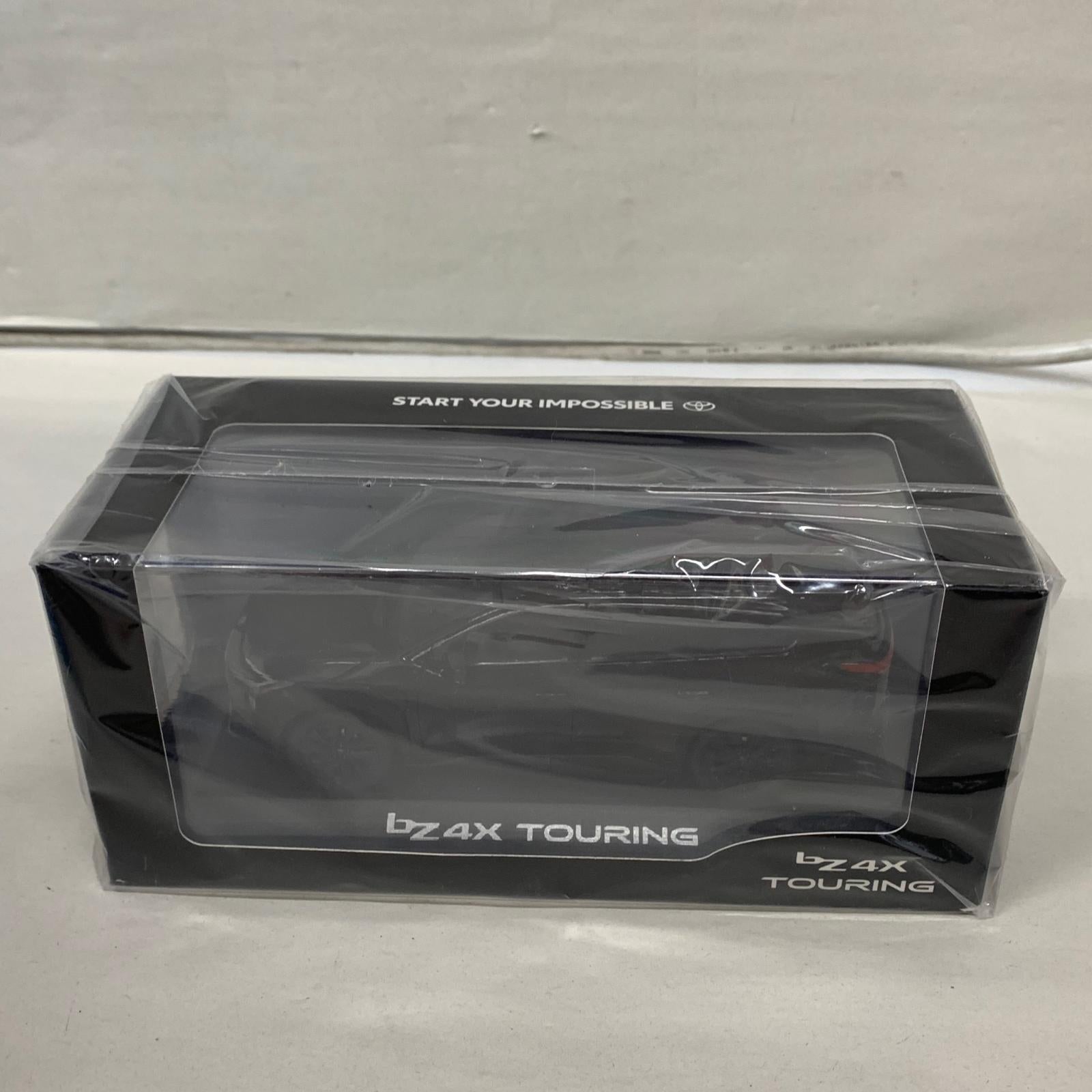 1/30 bz4x touring クリスタルブラックシリカ カラーサンプル