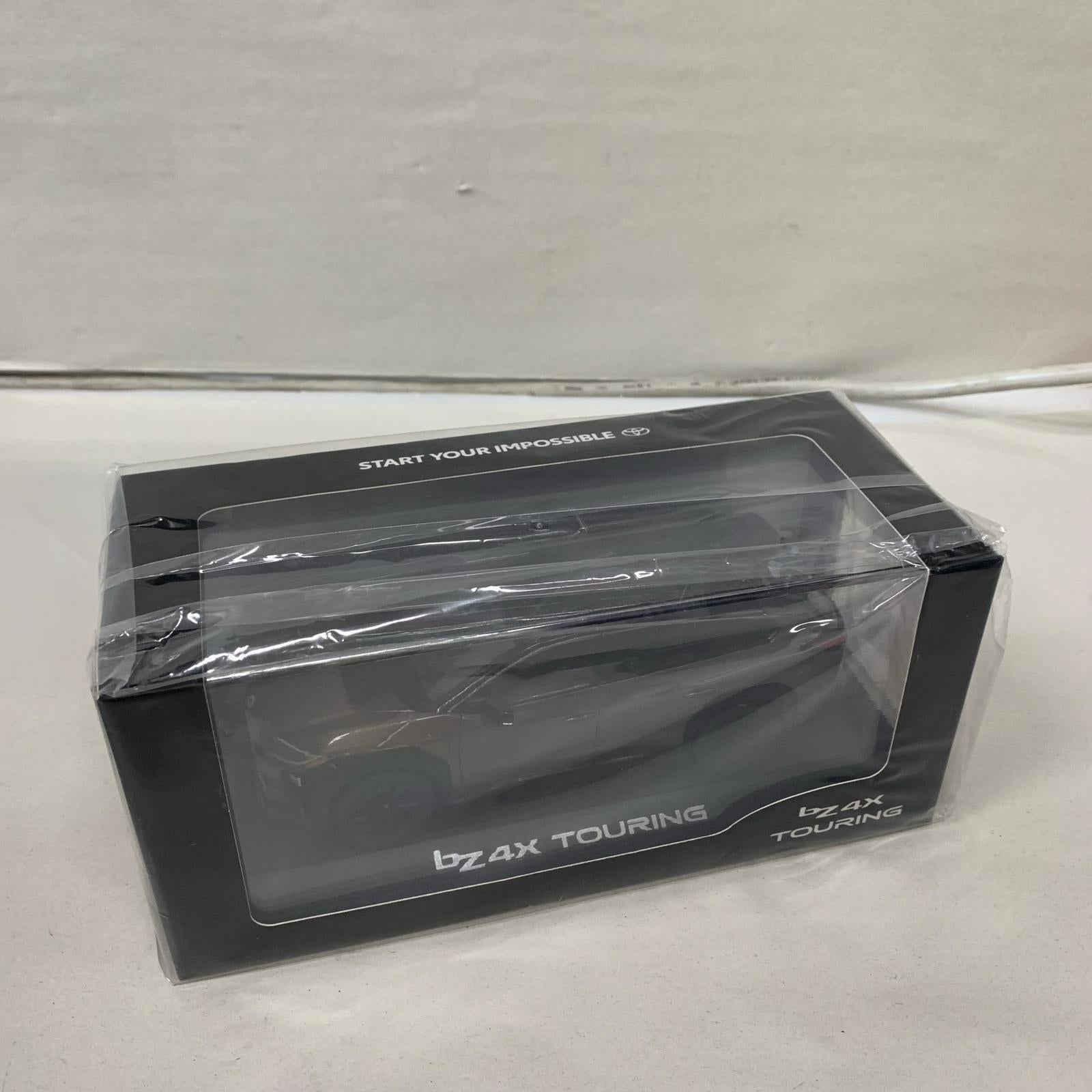 1/30 bz4x touring ブラックxブロンズメタリック カラーサンプル