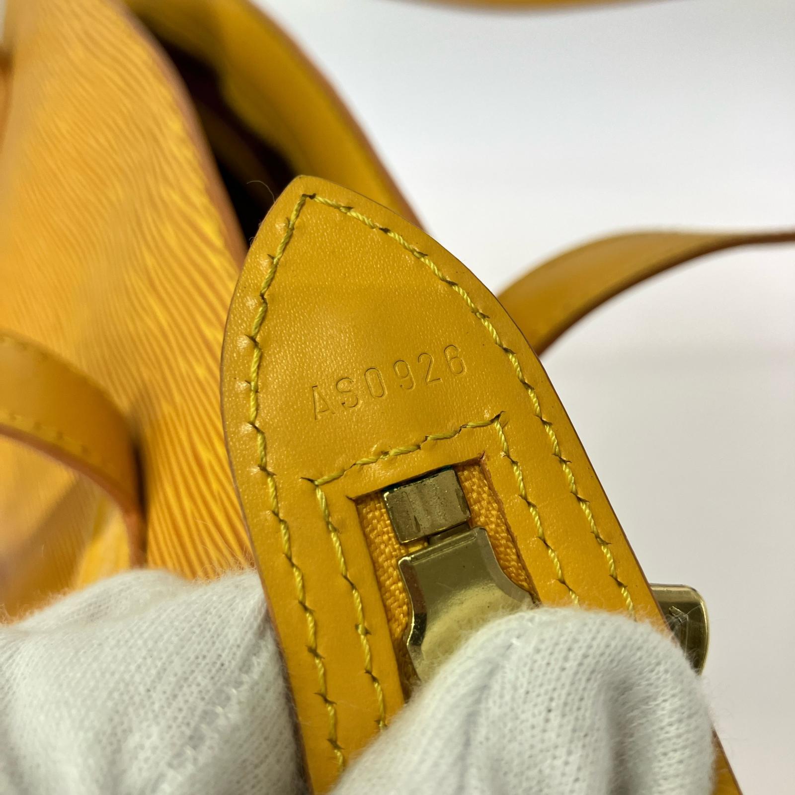 LV M52279 エピ サンジャック