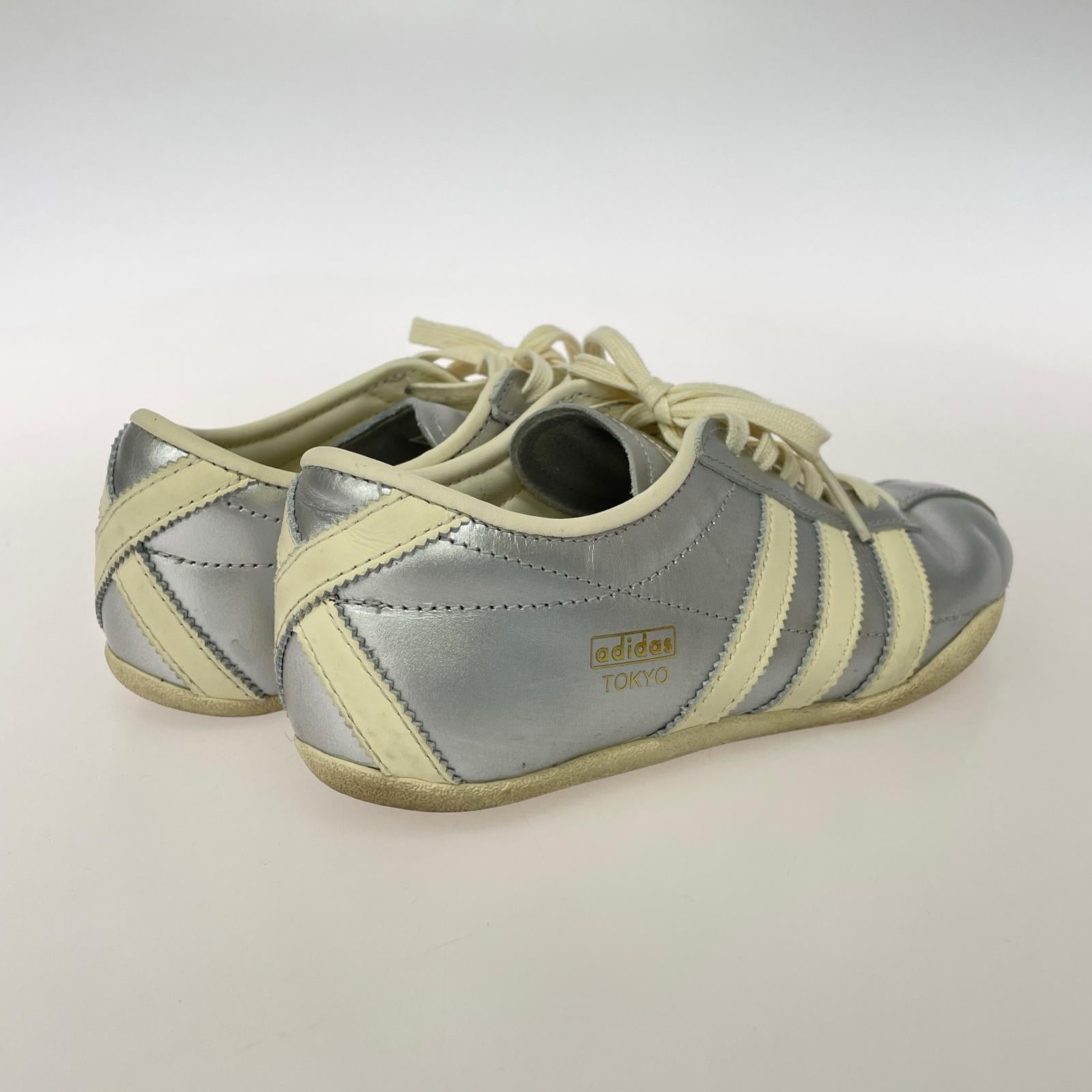 スニーカー adidas TOKYO W/シルバー/JQ0593/23㎝ 23cm (US5 UK4 1/2 EU36) シルバー
