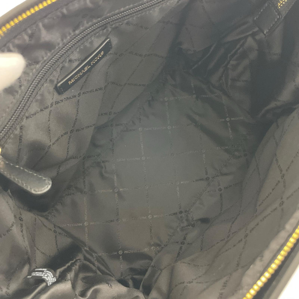 ショルダーバッグ WING TOP ZIP TOTE ブラック