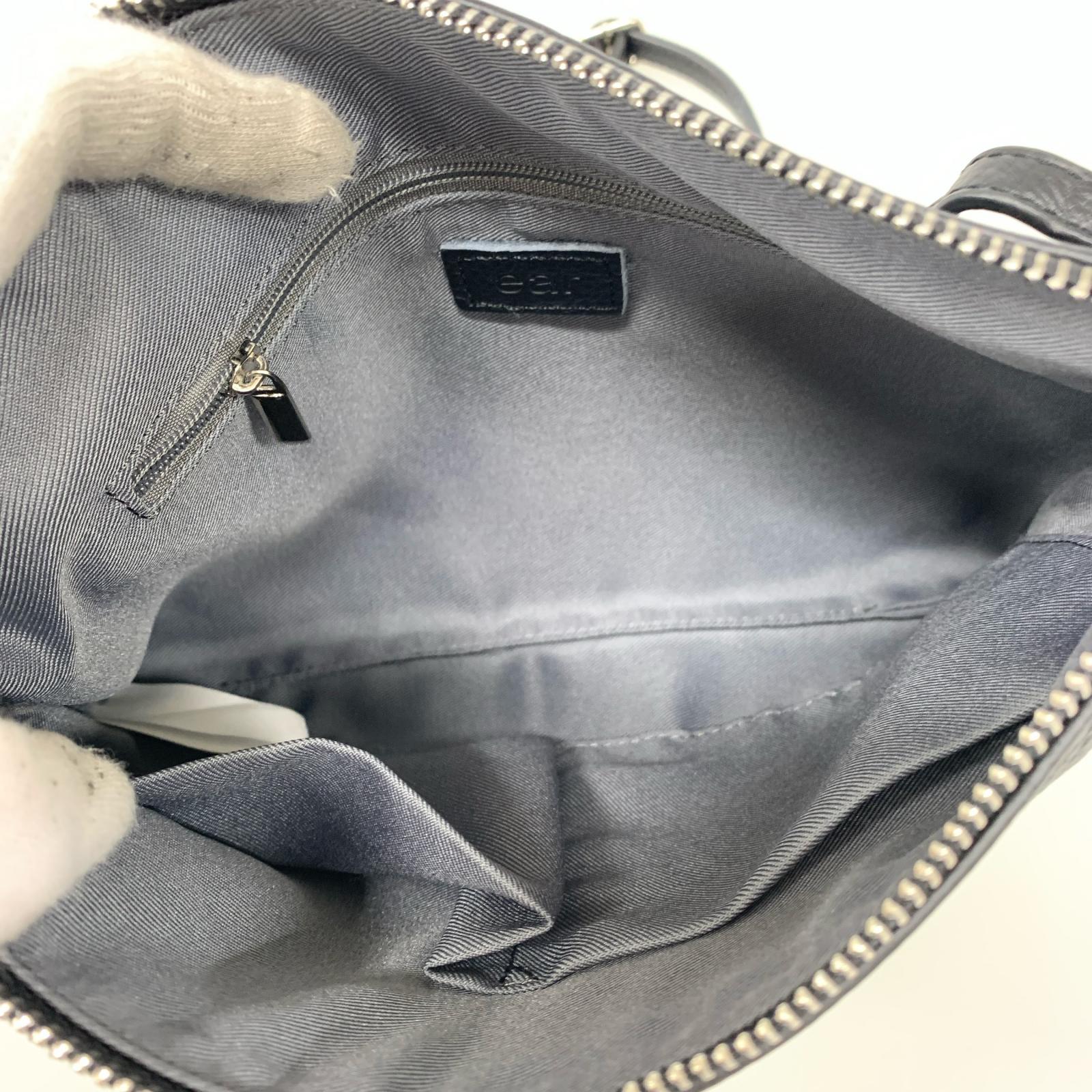 ショルダーバッグ (E)EAR 黒 ショルダー レザー ブラック