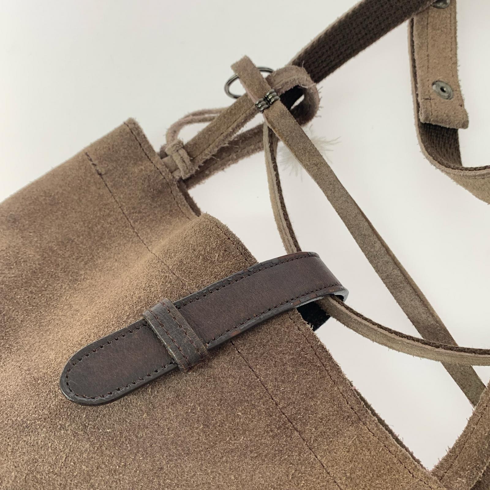 ショルダーバッグ A.A.R スウェードレザー ショルダーバッグ 茶 ブラウン