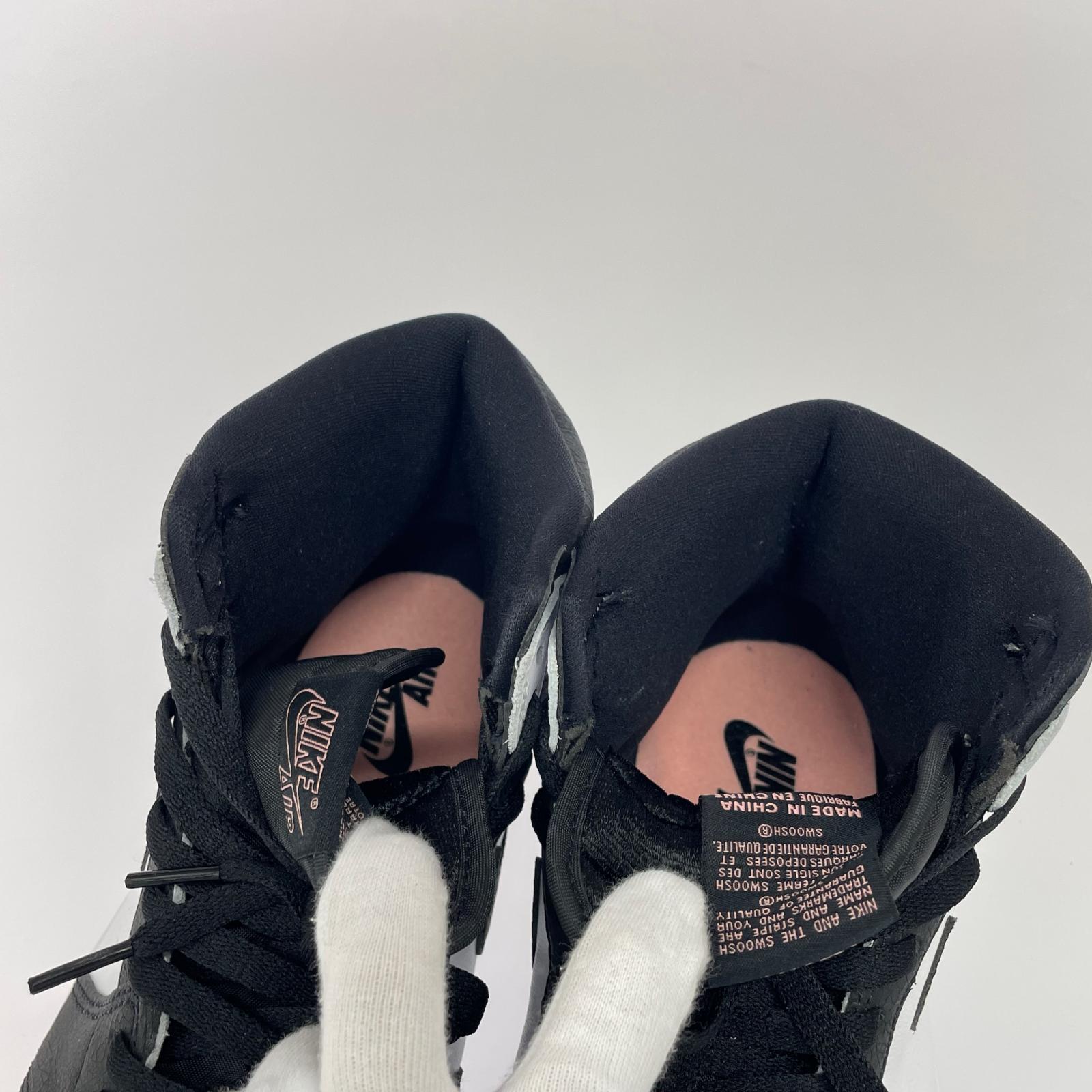 スニーカー Air Jordan 1 High OG "Bleached Coral"