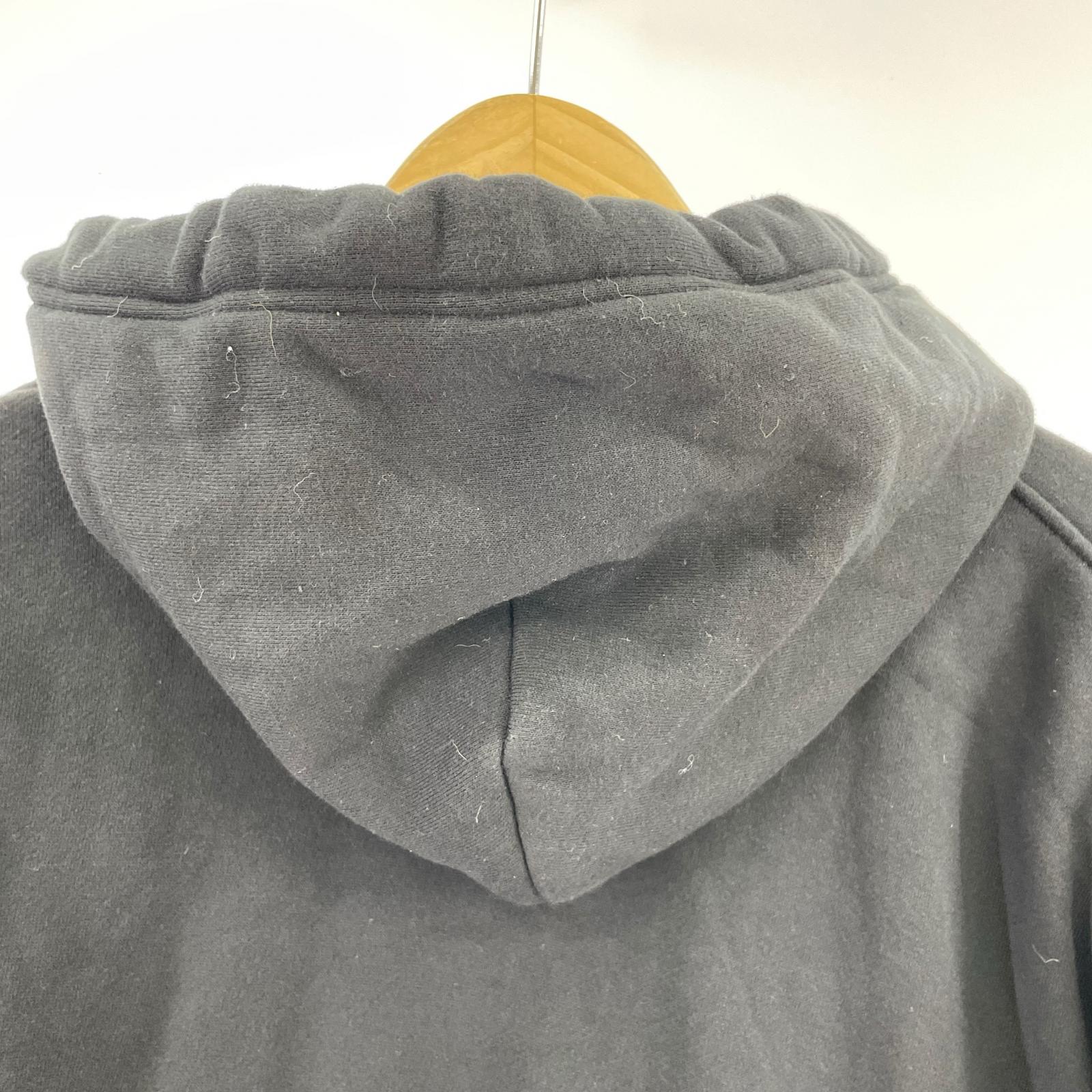 パーカー CDG 胸ロゴプリント ねじれ ジップパーカー 黒 M M ブラック