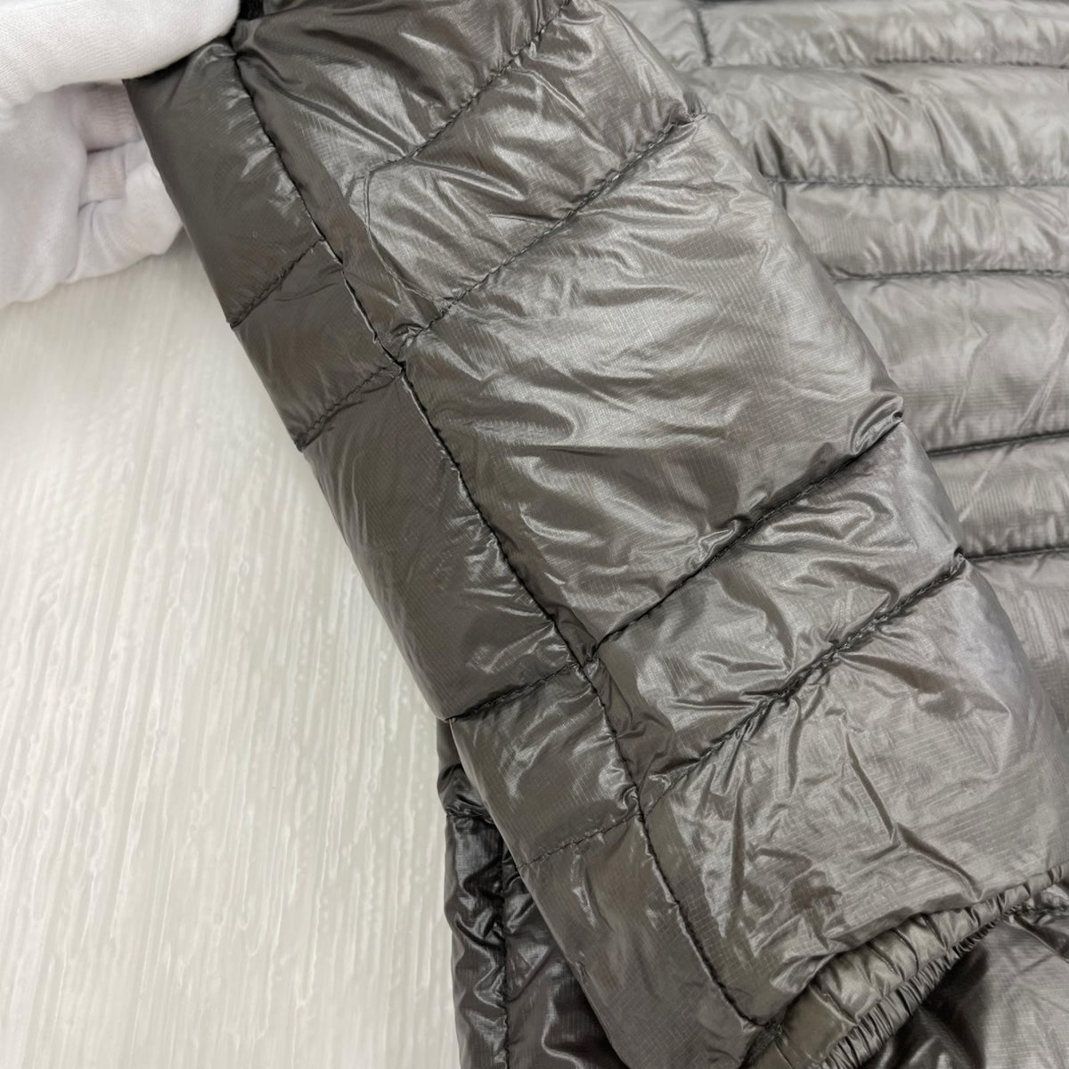 ダウンジャケット SUMMIT SERIES ND18003 (M) フラッシュジャケット チャコール M グレー