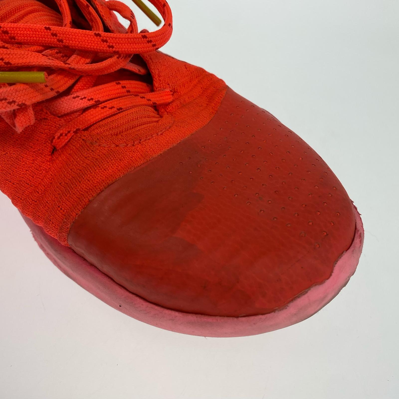 スニーカー Curry 4 Low FloTro Red 27.5cm (US9 1/2 UK9 EU45)