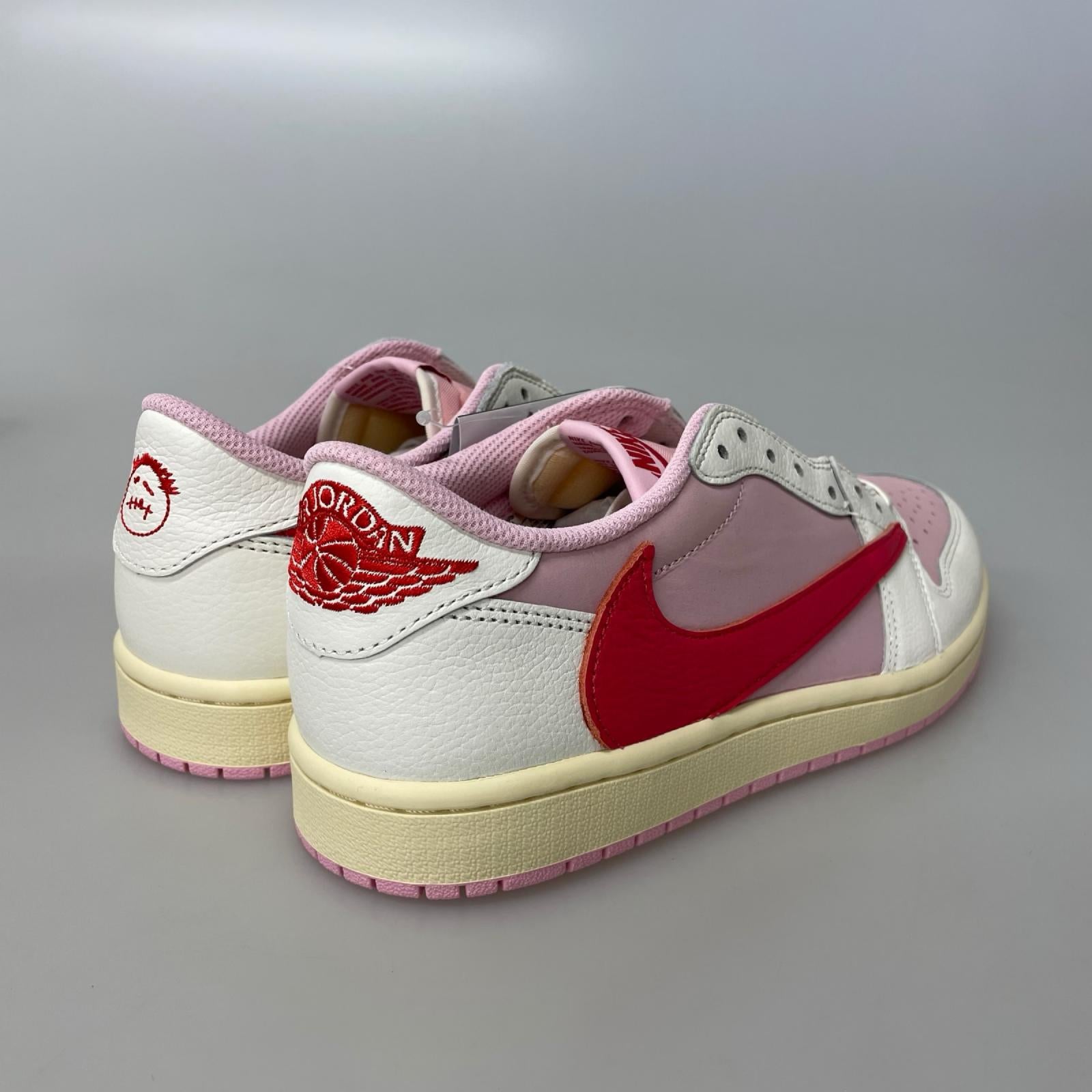 スニーカー AIR JORDAN 1 LOW TRAVIS SCOTT 26.0cm 26cm (US8 UK7 1/2 EU42) ピンク