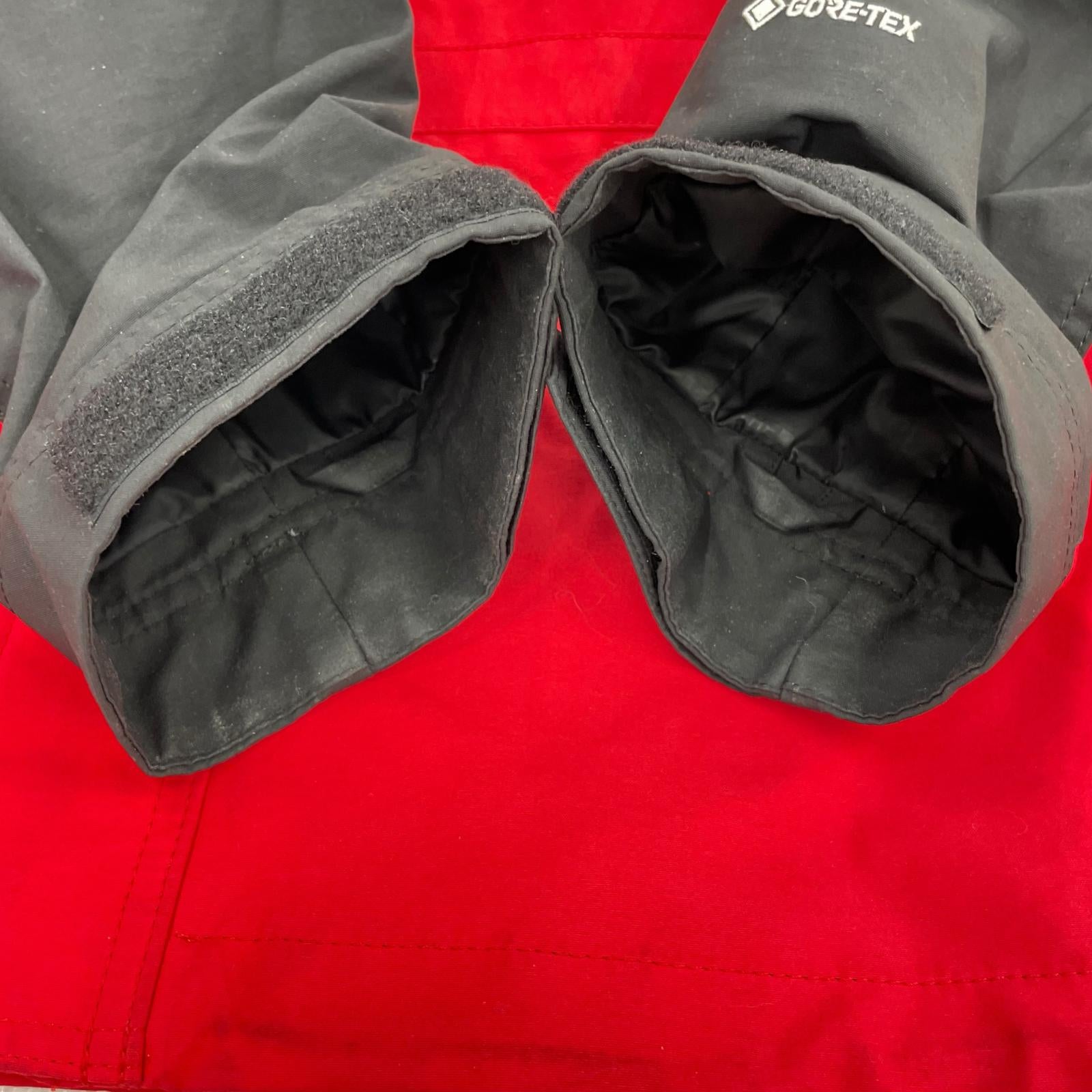 ジャケット NP11834 マウンテンライトジャケット GORE TEX RED L L