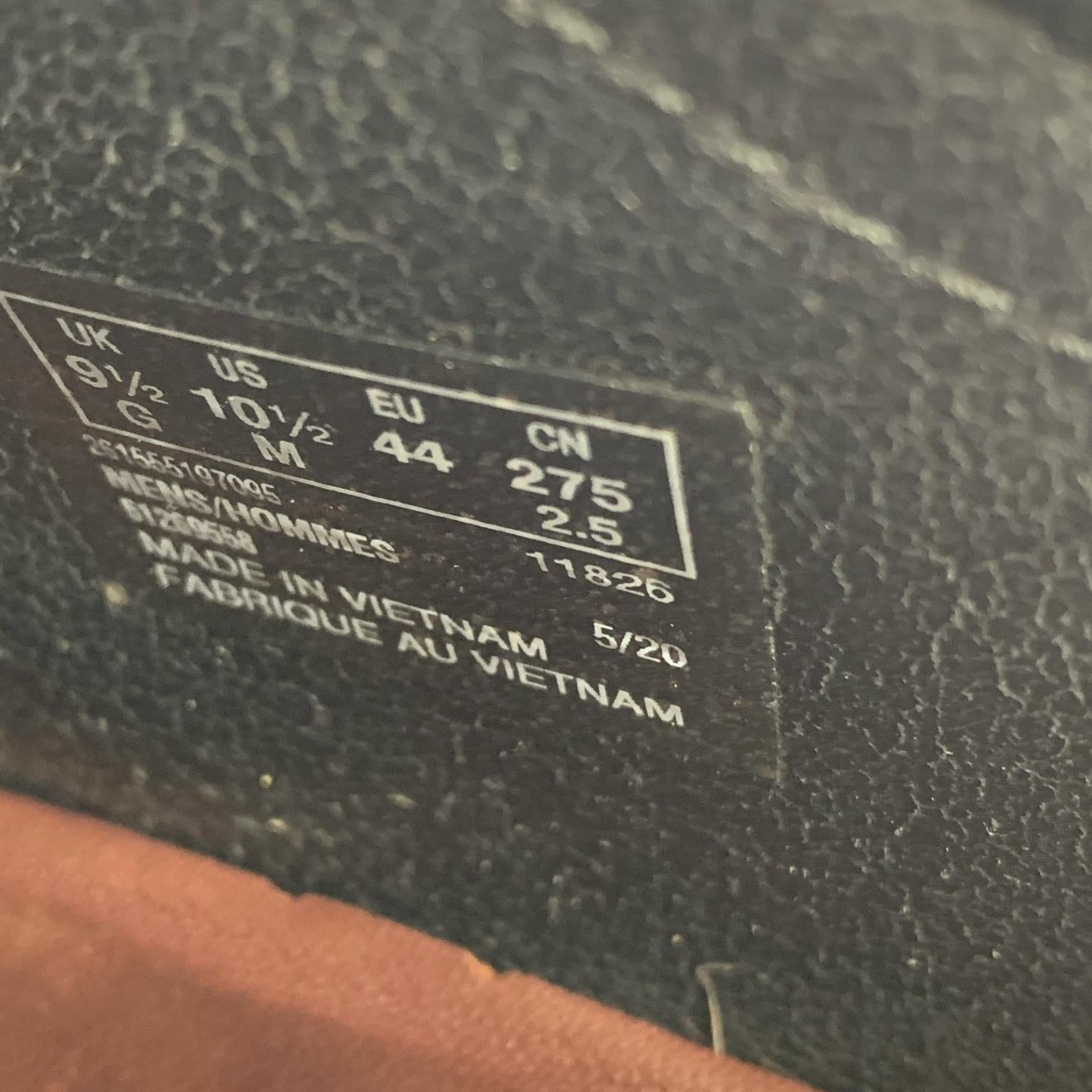 シューズ wallabee スエードシューズ ブラック ブラック
