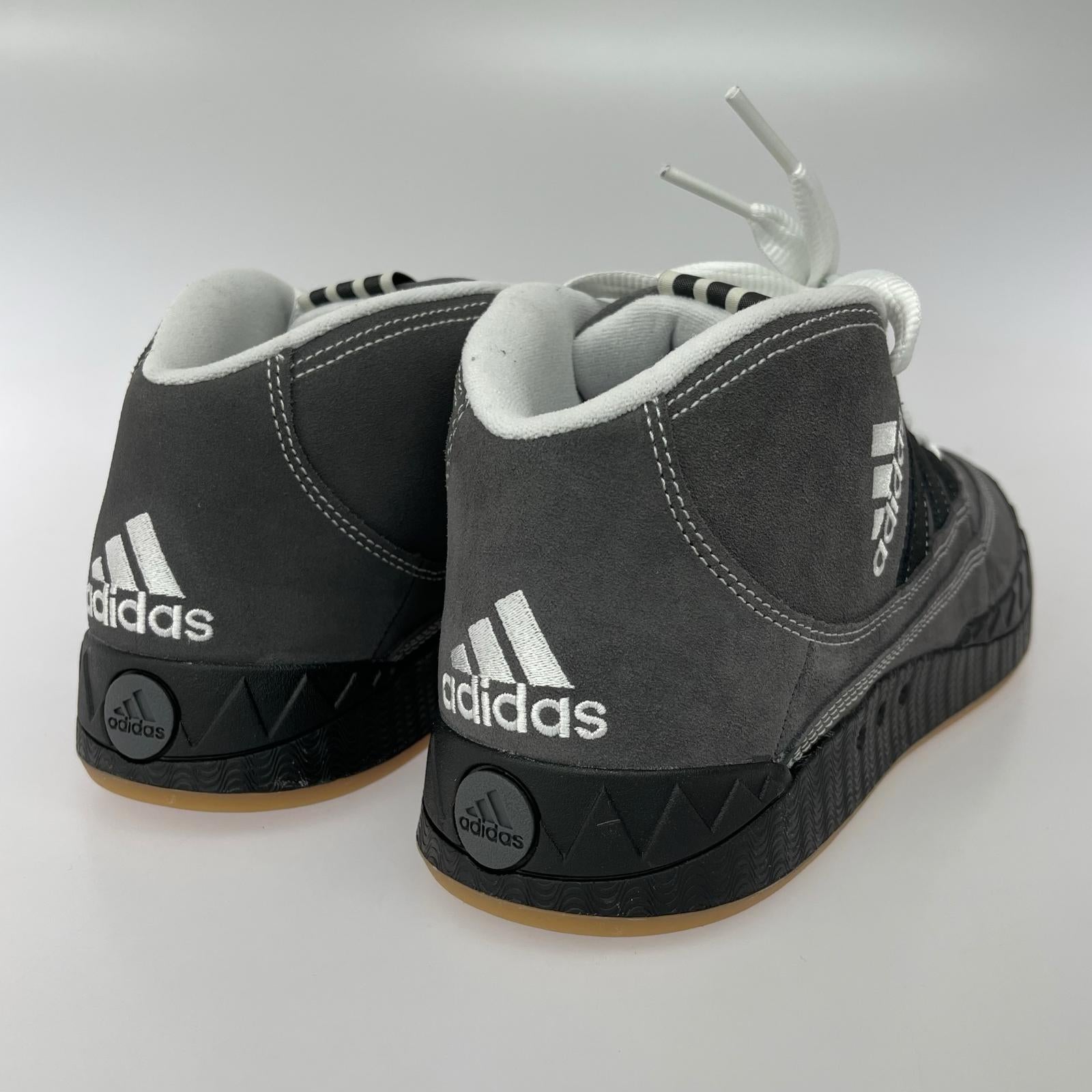 スニーカー ADIMATIC MID YNUK 黒 (28.0cm)