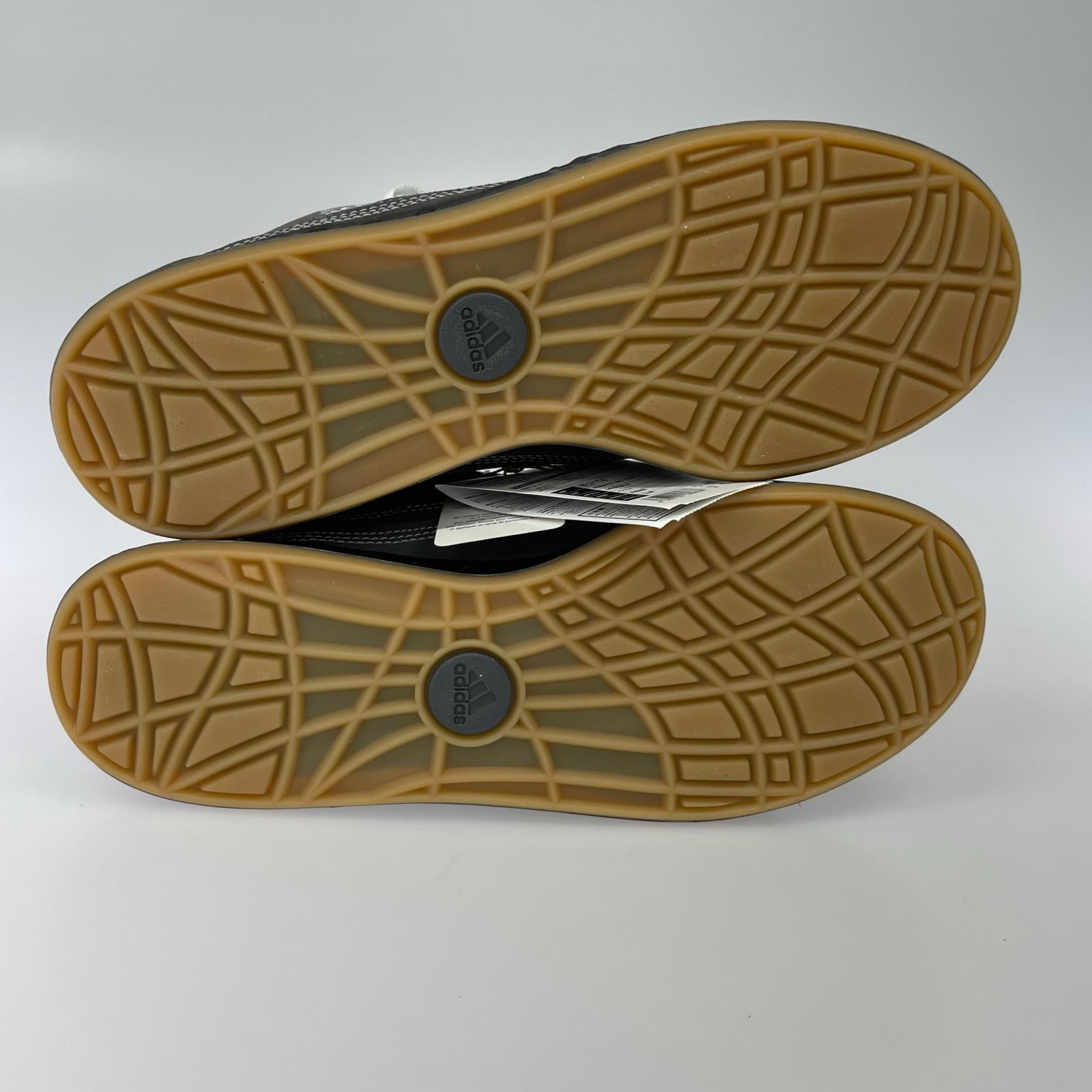 スニーカー ADIMATIC MID YNUK 黒 (28.0cm)
