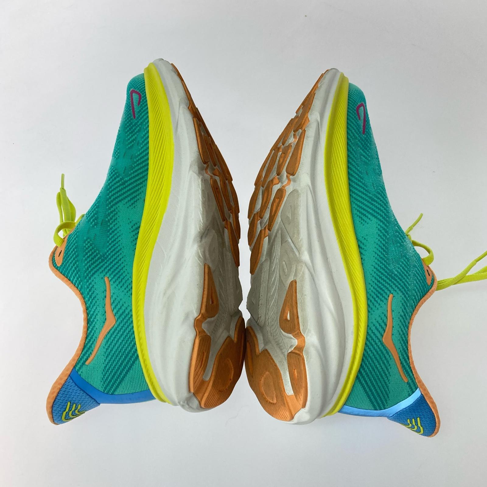 スニーカー M CLIFTON 9/26.5cm 26.5cm (US8 1/2 UK8 EU43) グリーン
