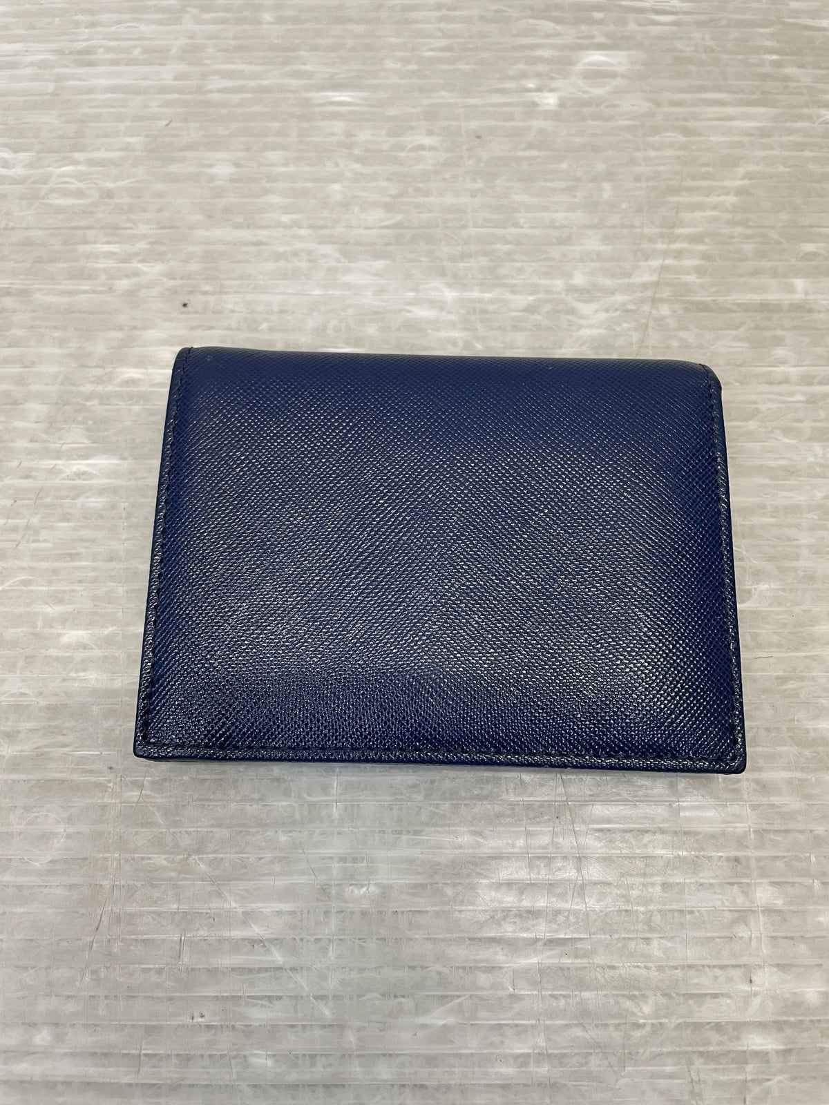 PRADA サフィアーノ レザー コンパクトウォレット ブルー