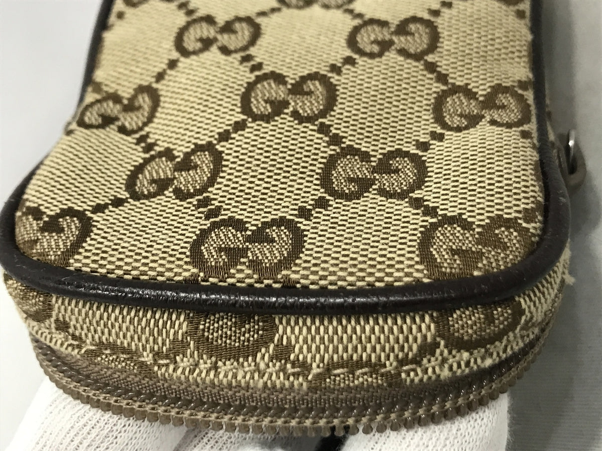 GUCCI GGキャンバス シガレットケース