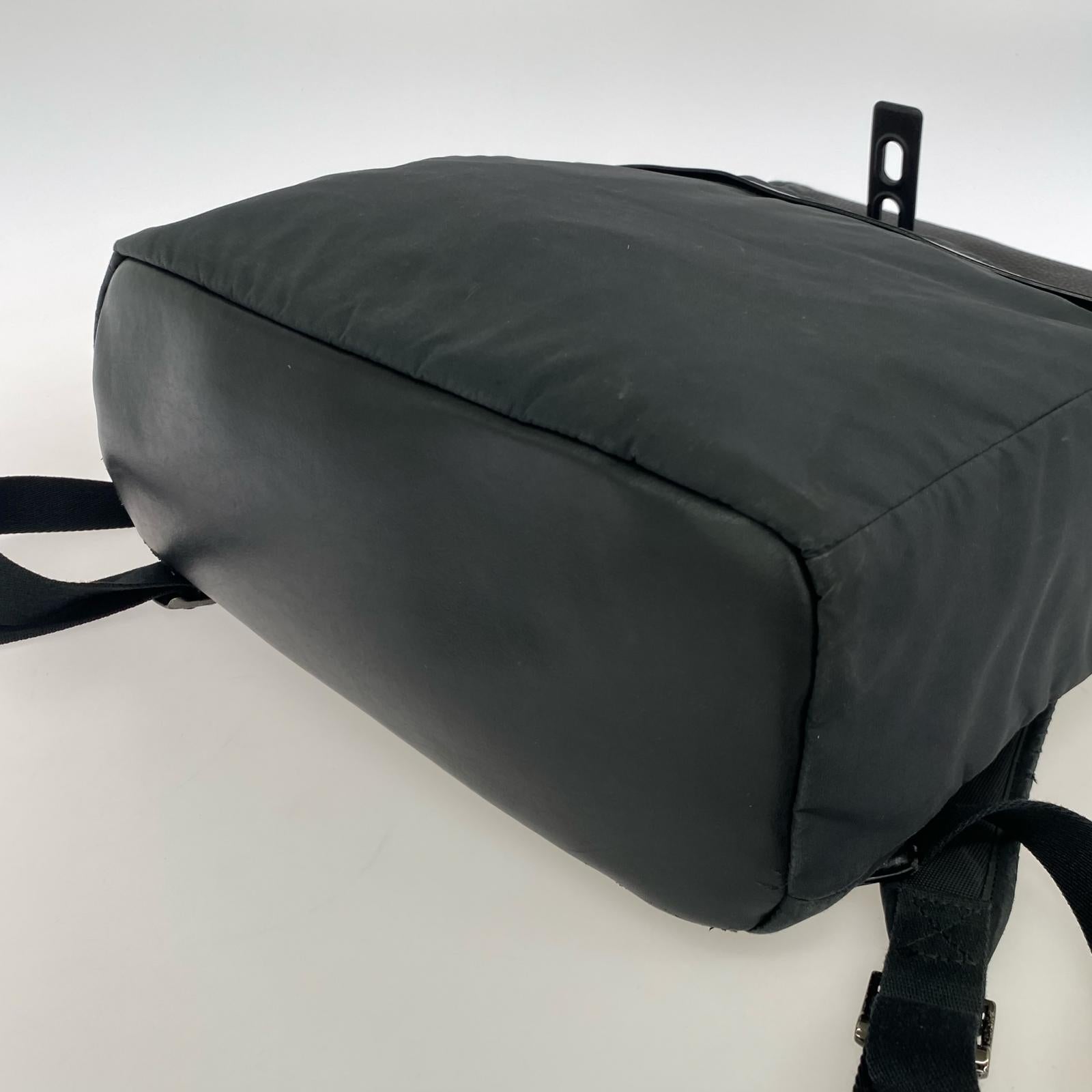 リュック・デイパック TUMI レザー×ナイロン バックパック 黒 ブラック