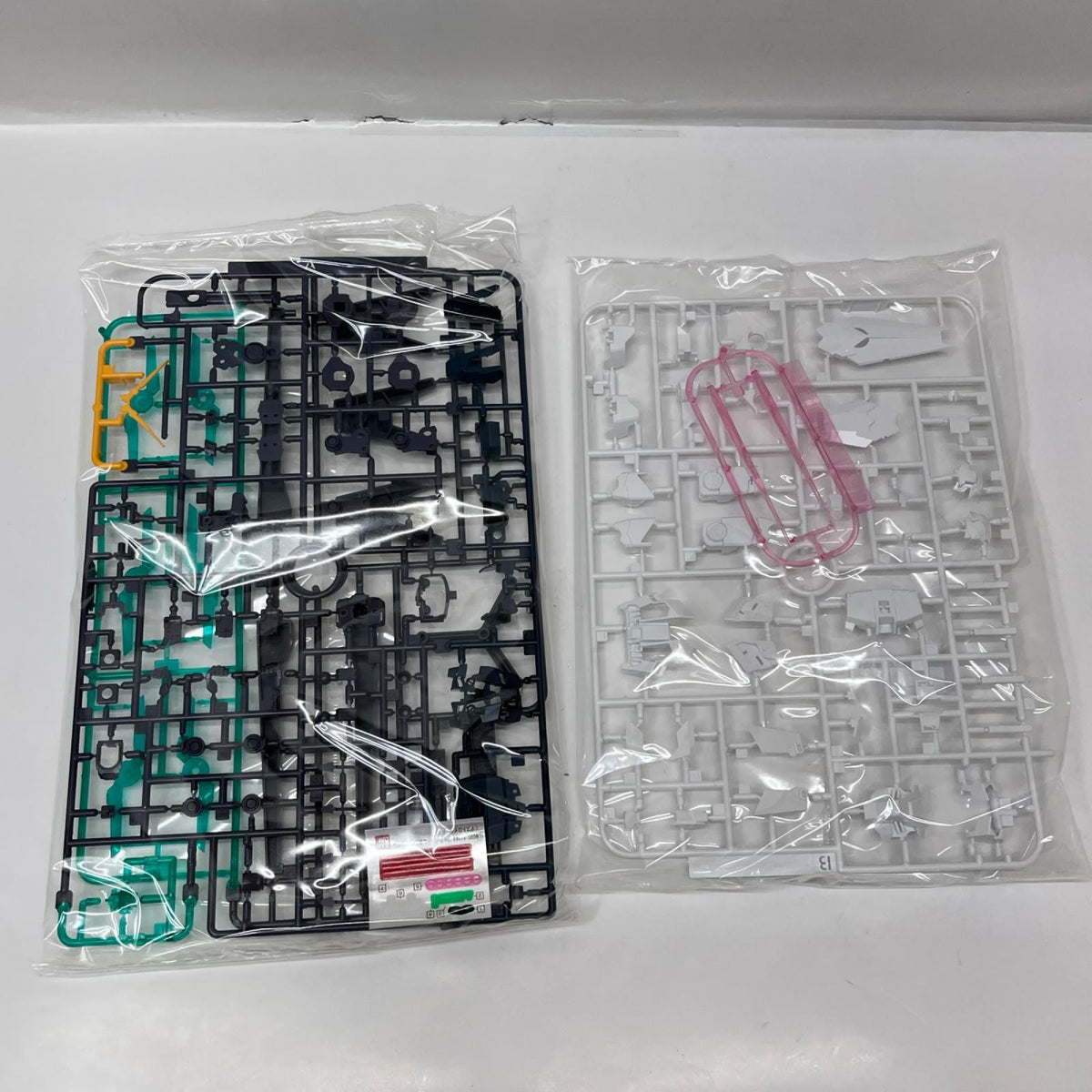 1/144 HGUC RX-0 フルアーマーユニコーンガンダム(デストロイモード 機動戦士ガンダムUC(ユニコーン) BANDAI SPIRITS ガンプラ