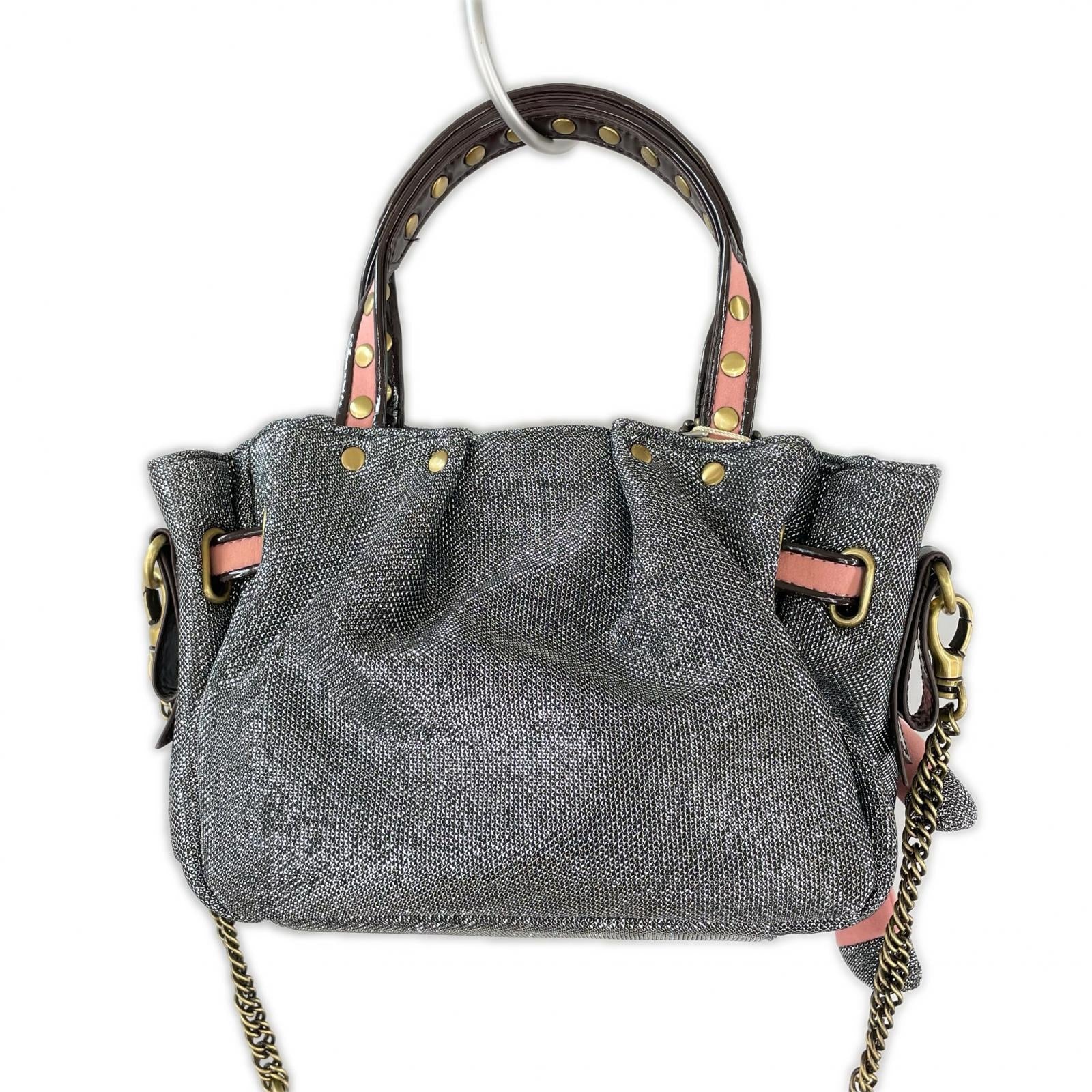 ショルダーバッグ チャーム付き2WAYバッグ メタリック スタッズ シルバー