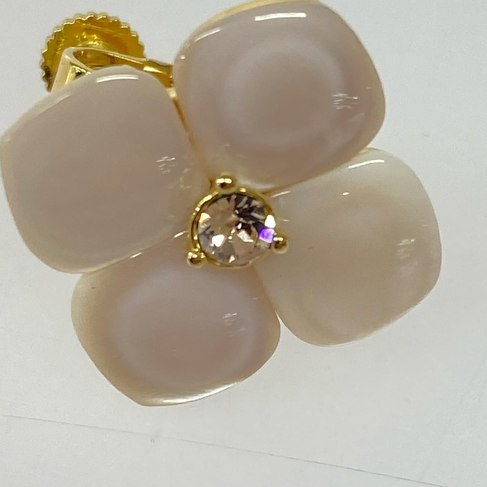 その他アクセサリー VENDOME BOUTIQUE シェルフラワーイヤリング ピンク