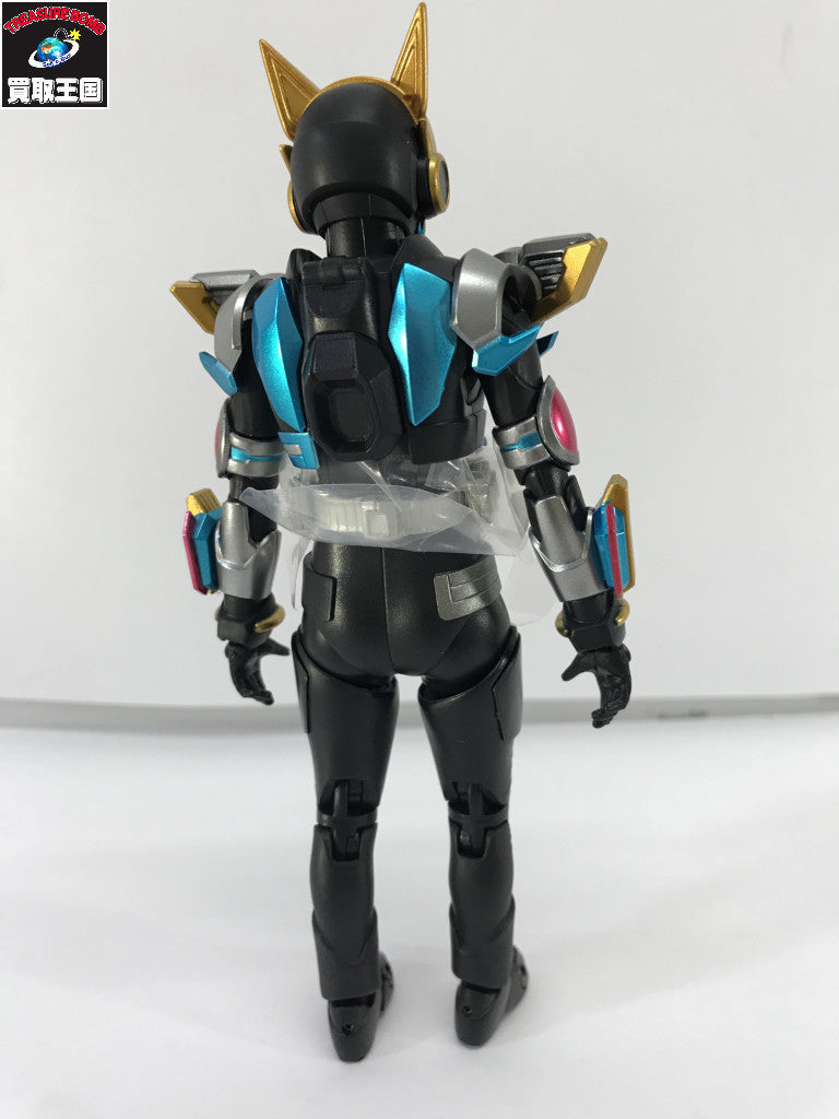s.h.figuarts 仮面ライダーナーゴ ビートフォーム フィギュア/グッズ