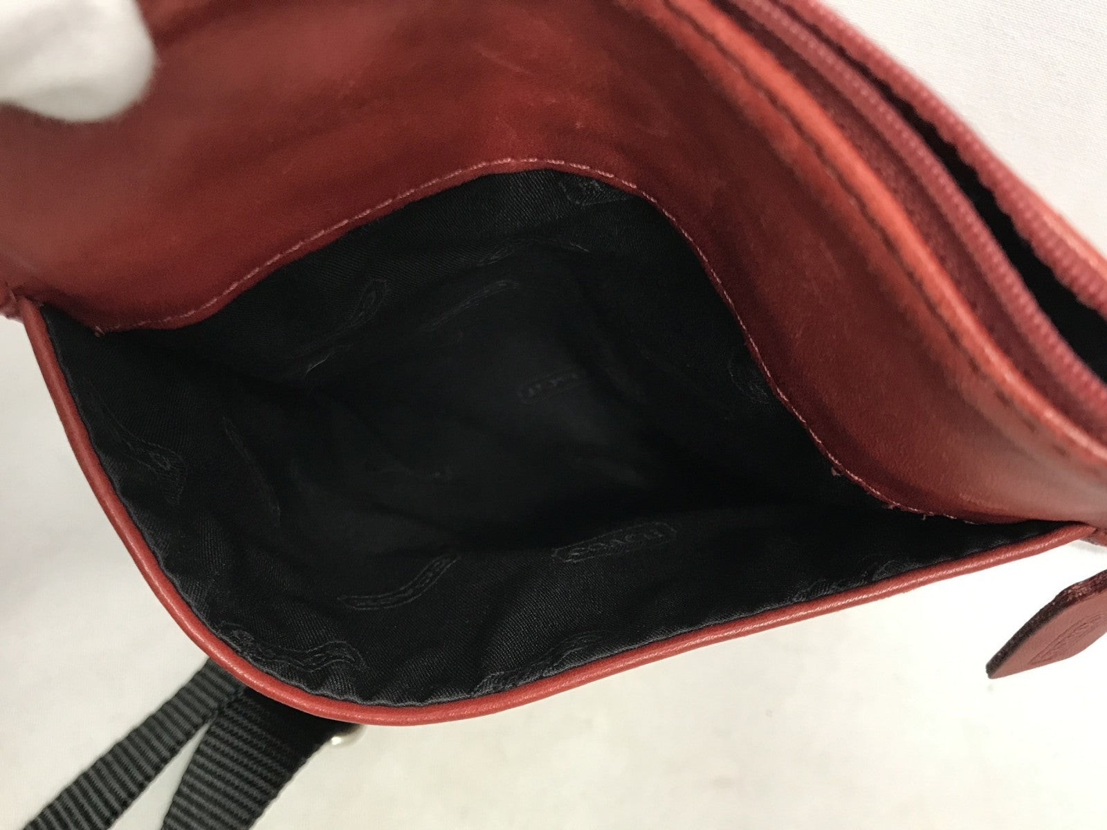 COACH レザーショルダーバッグ レッド