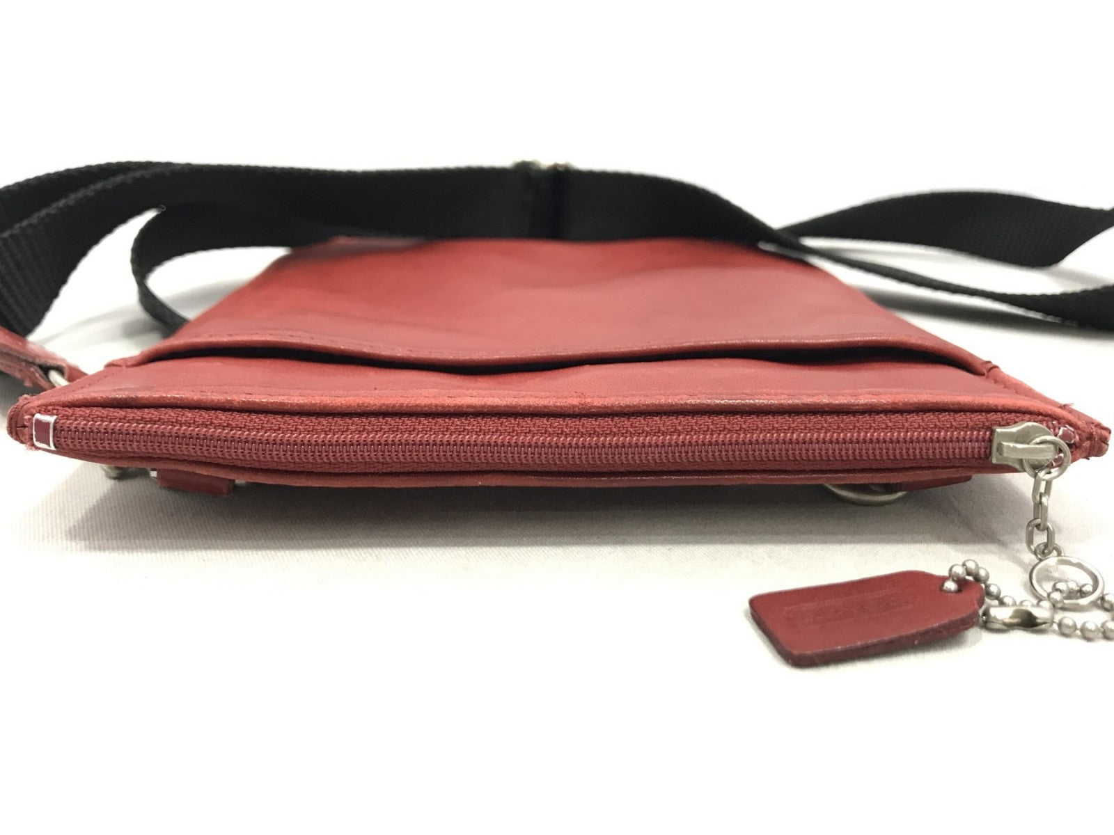 COACH レザーショルダーバッグ レッド
