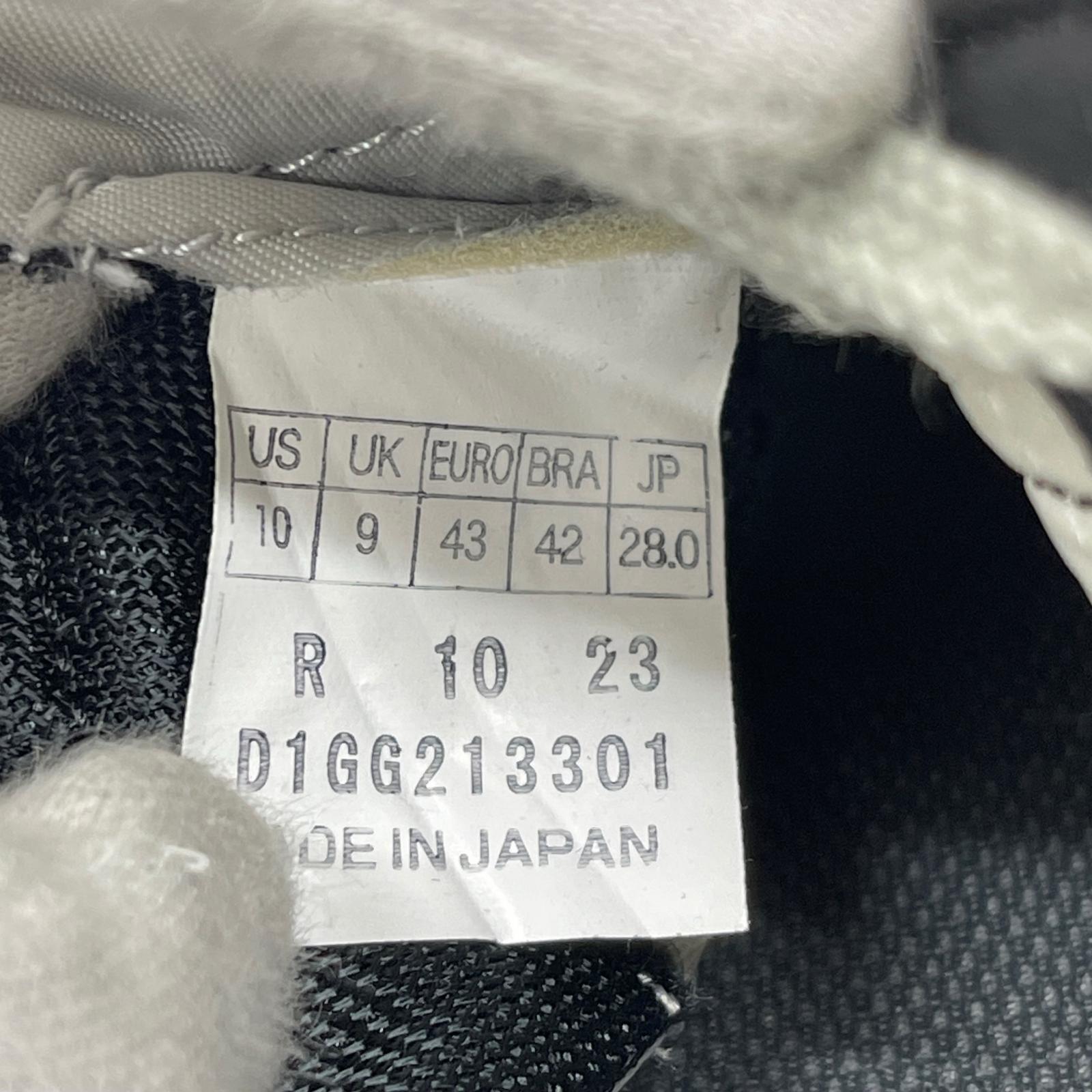 スニーカー ×Mizuno グレー (28.0cm)