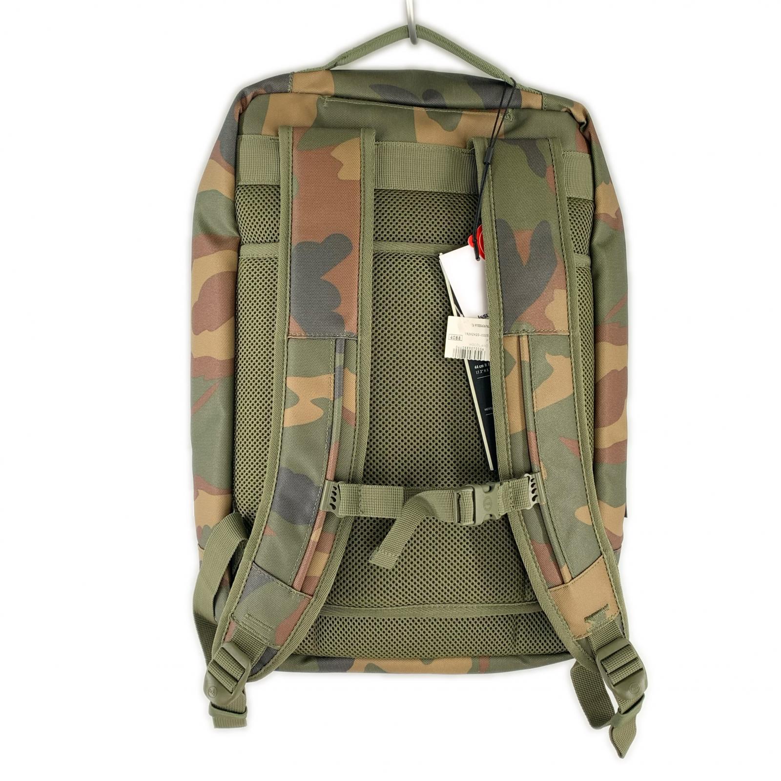 リュック・デイパック woodland camo