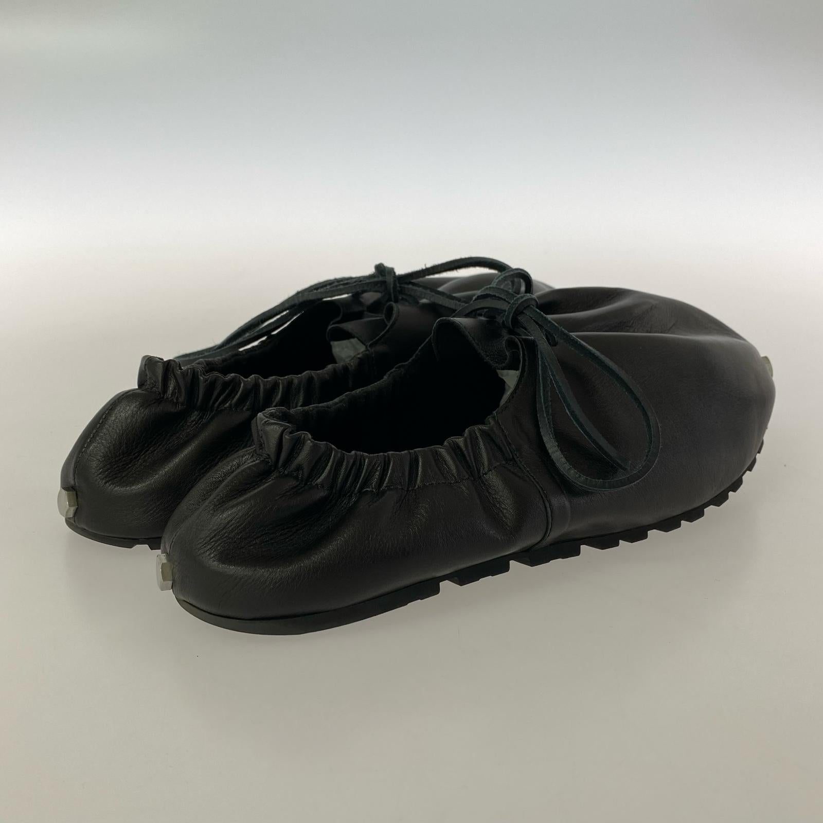 シューズ OUAT SPACE FLATS(42) ブラック