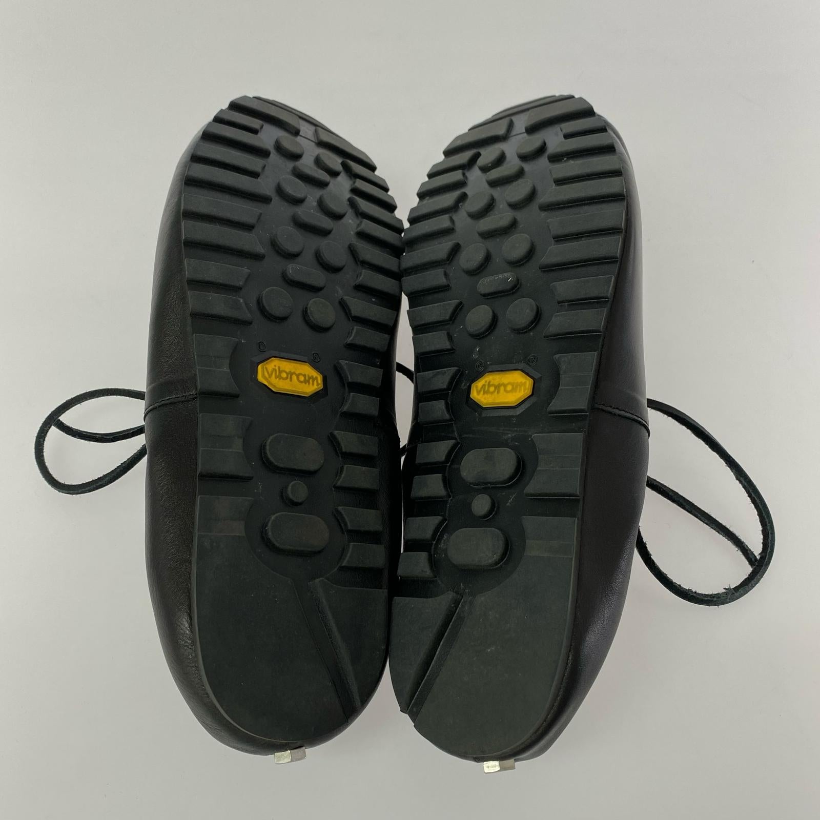 シューズ OUAT SPACE FLATS(42) ブラック