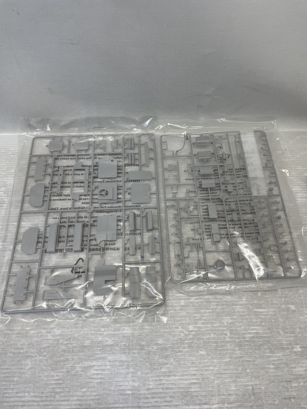1/35 ソビエト軍 MT-LB `6MA` 戦闘兵員輸送車 ミリタリープラモ