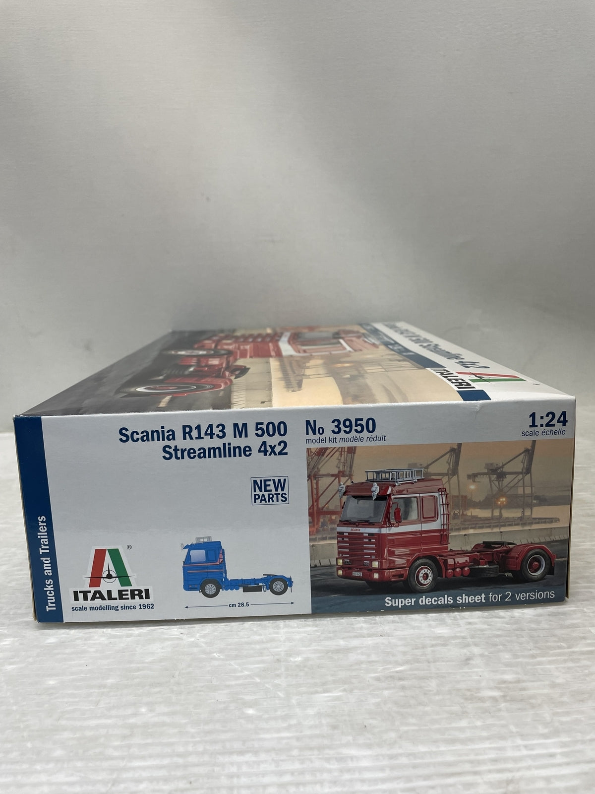 1/24 スカニア R143 M500 ストリームライン 4×2 ミリタリープラモ