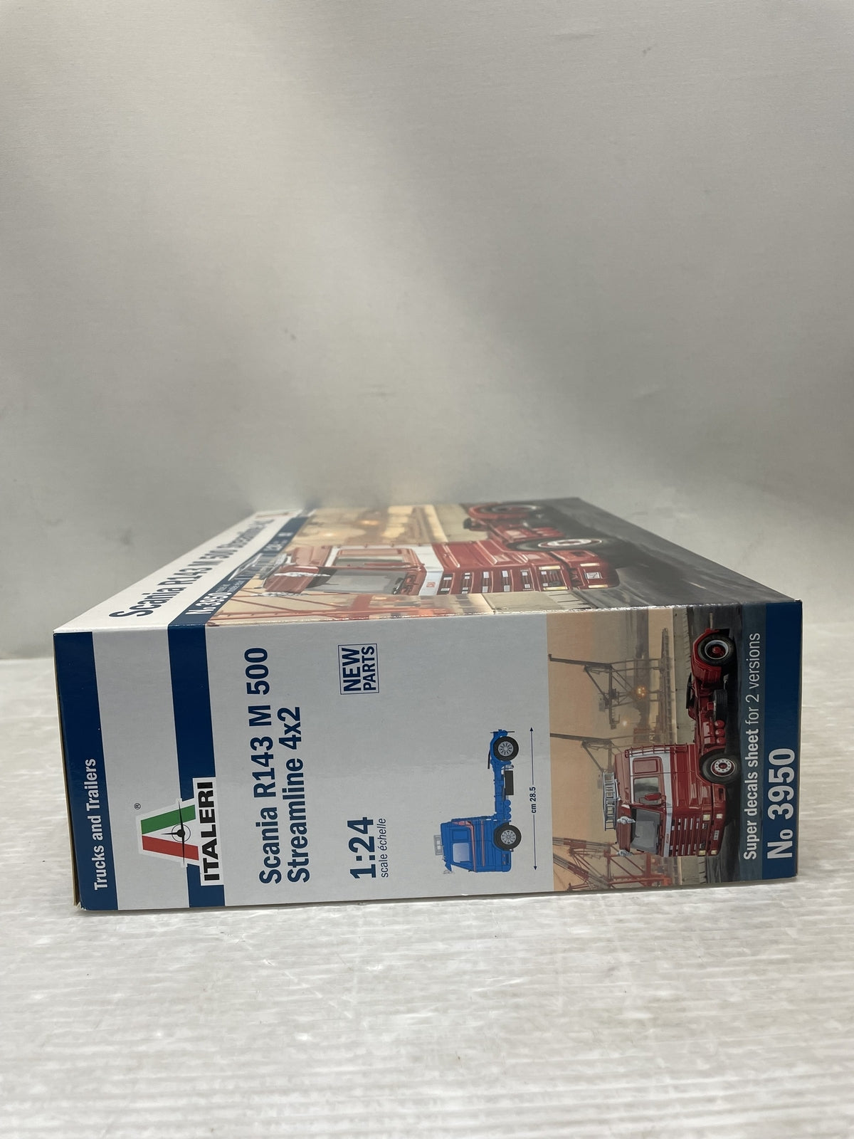 1/24 スカニア R143 M500 ストリームライン 4×2 ミリタリープラモ