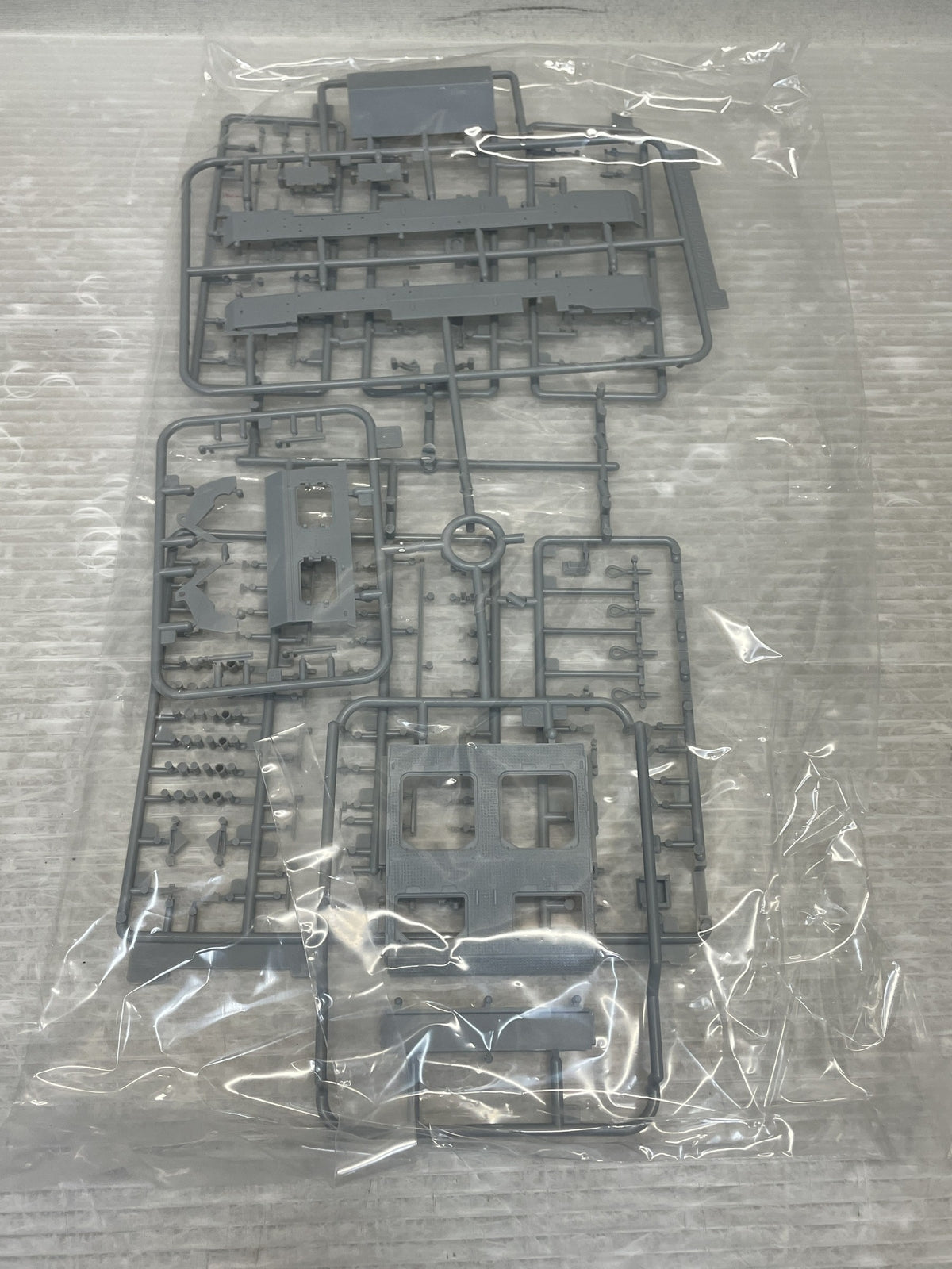 1/35 WW.II ドイツIII号突撃砲G型 コンクリートアーマー w ミリタリープラモ