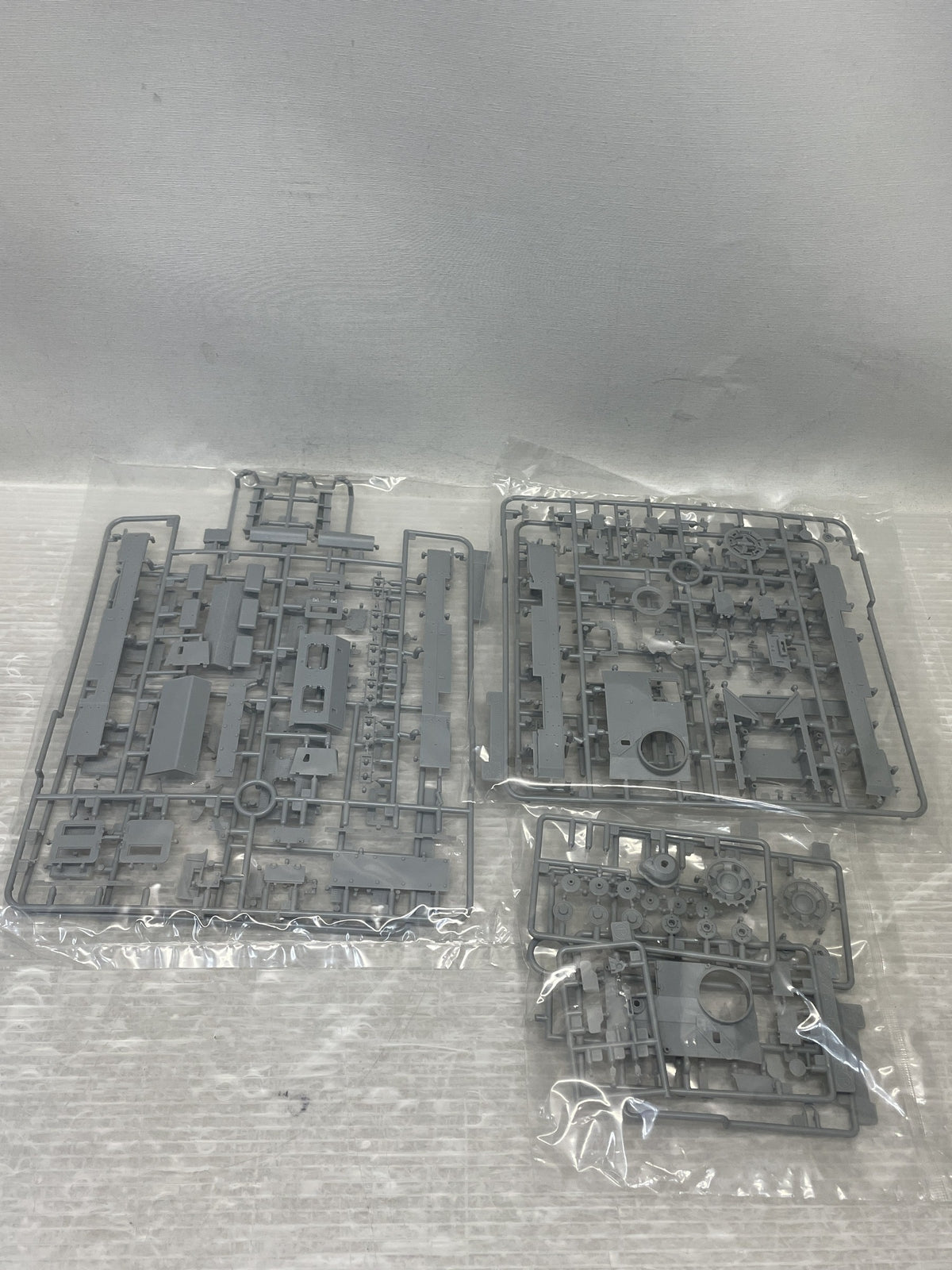 1/35 WW.II ドイツIII号突撃砲G型 コンクリートアーマー w ミリタリープラモ