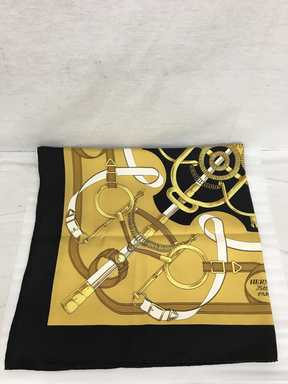 HERMES 黄金の拍車 スカーフ