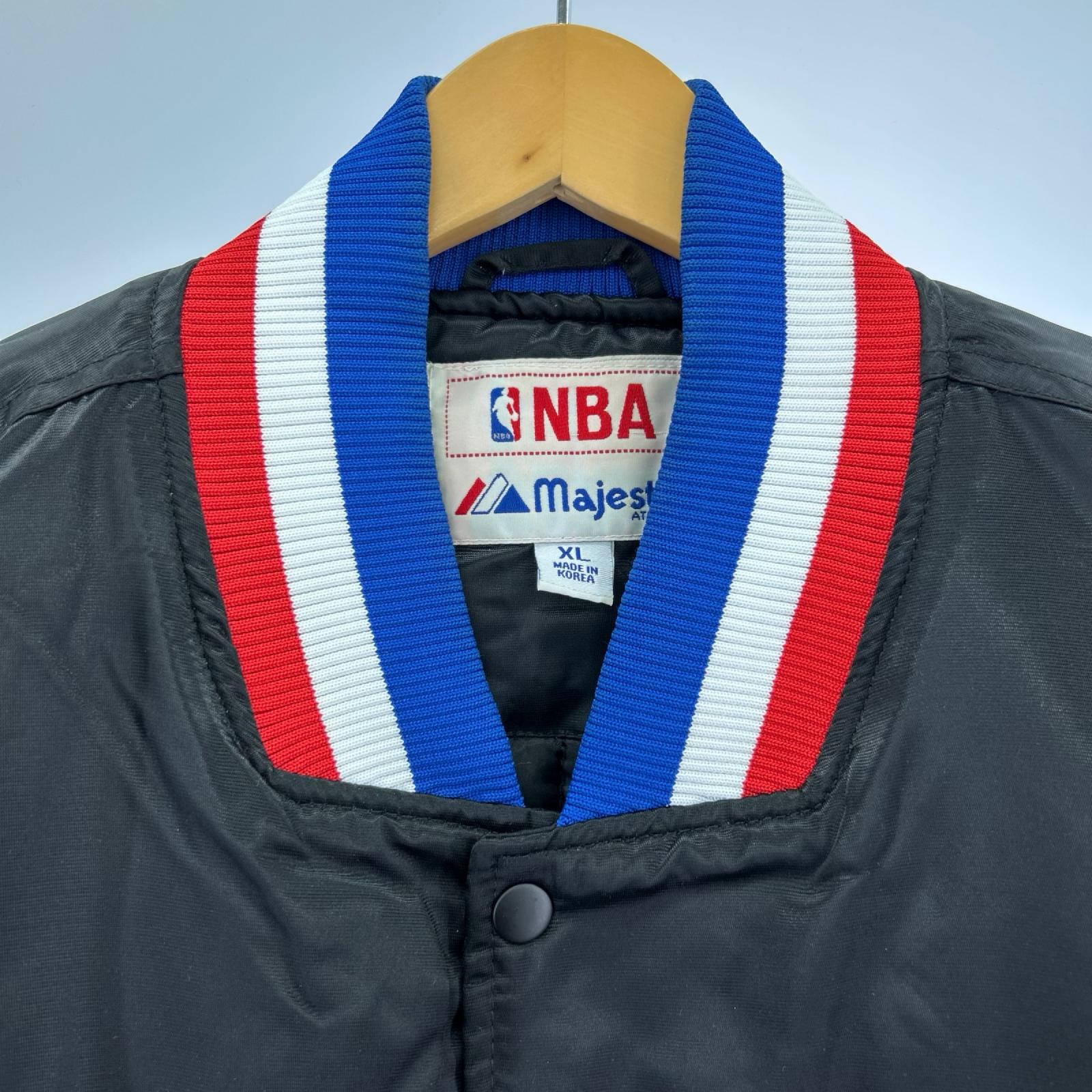 ブルゾン NBA majestic SIXERS ナイロンスタジャン (XL) ブラック