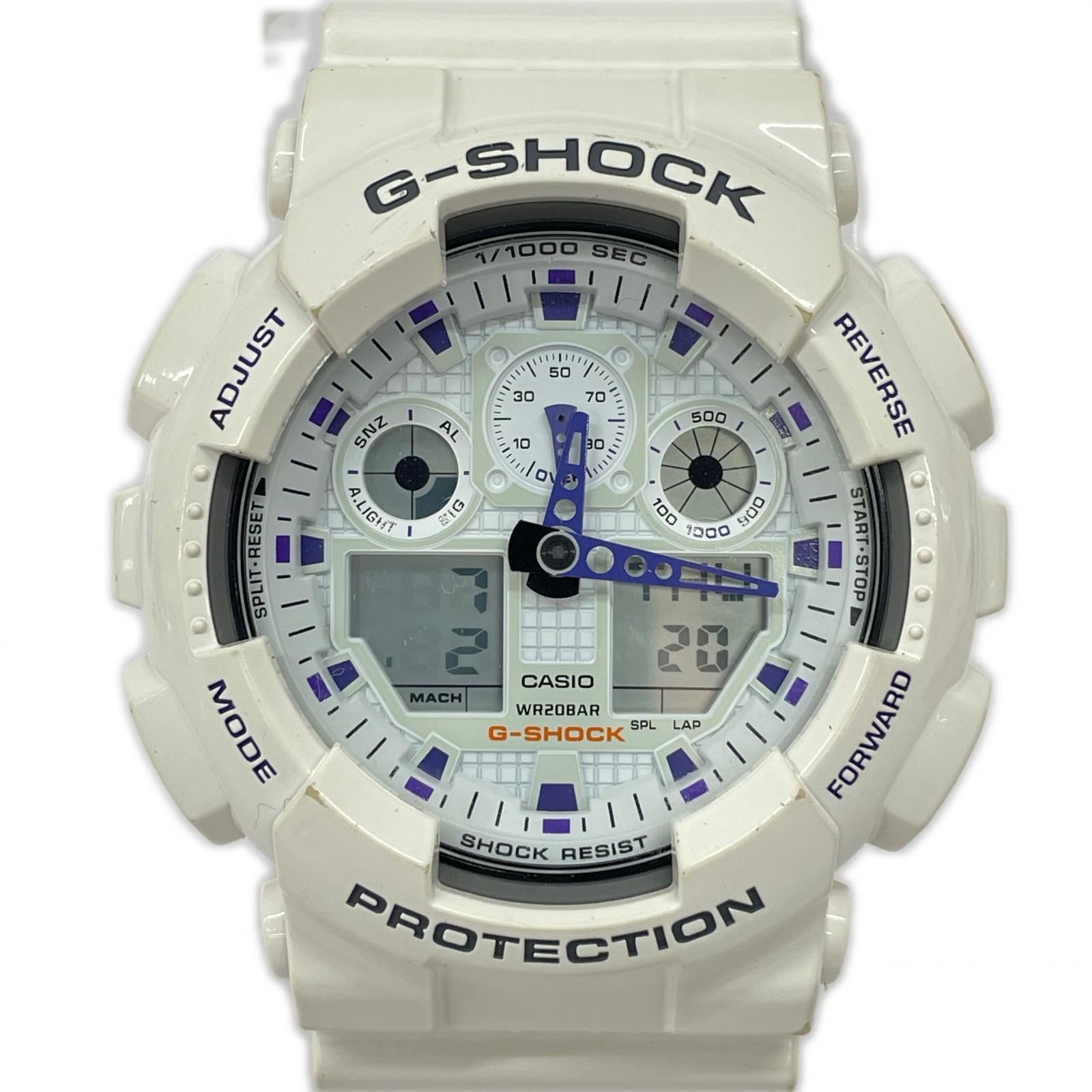 腕時計 GA-100A ホワイト
