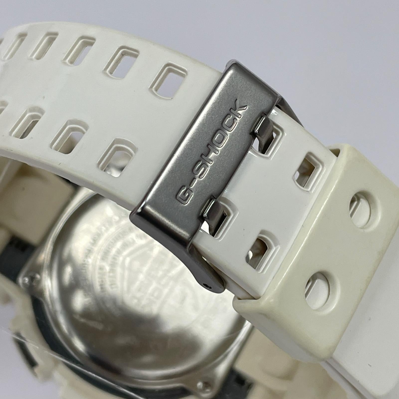 腕時計 GA-100A ホワイト