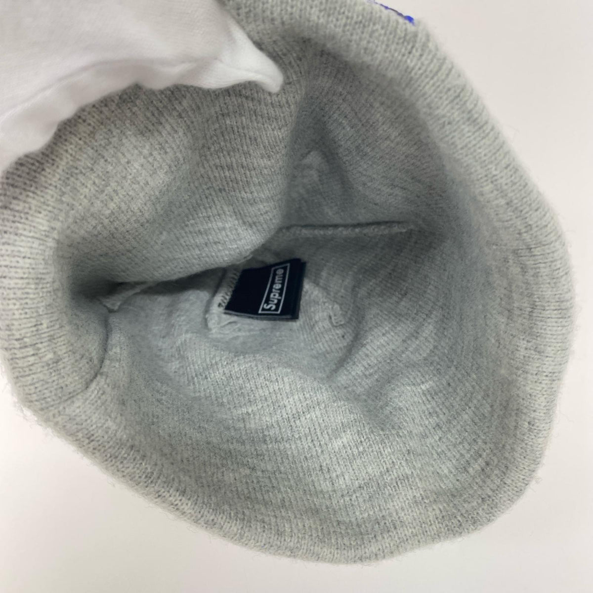 ニットキャップ 19AW Bandana Box Logo New Era Beanie 灰 グレー