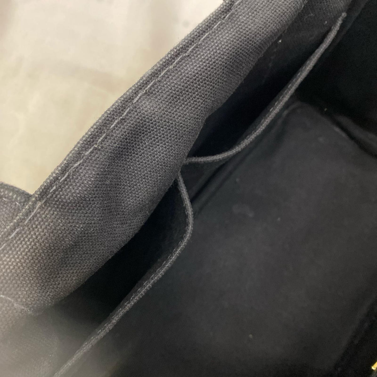 PRADA カナパ キャンパストートバッグ 黒 BN2439
