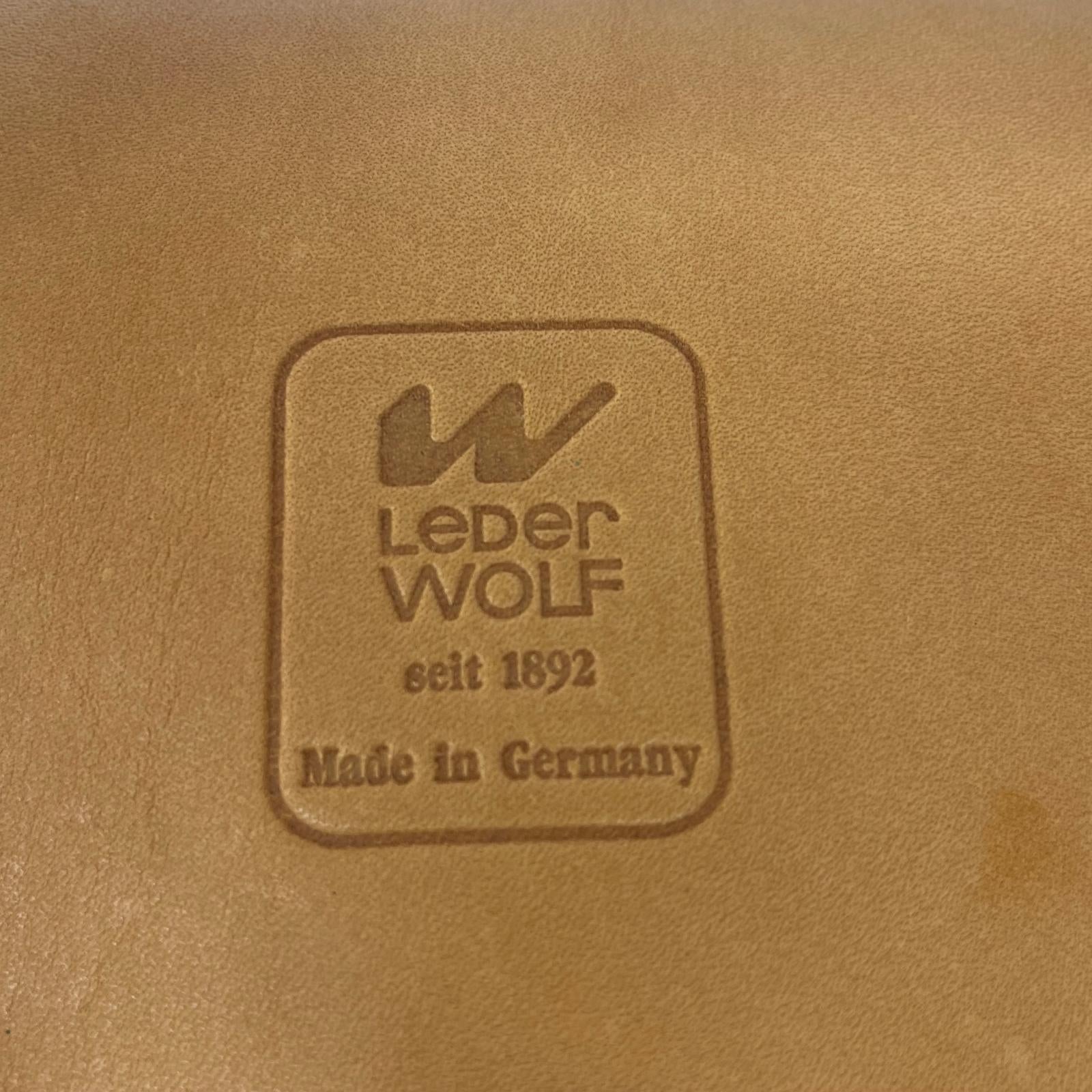 ショルダーバッグ LEDER WOLF ヌメ革 ショルダーバッグ茶 ブラウン