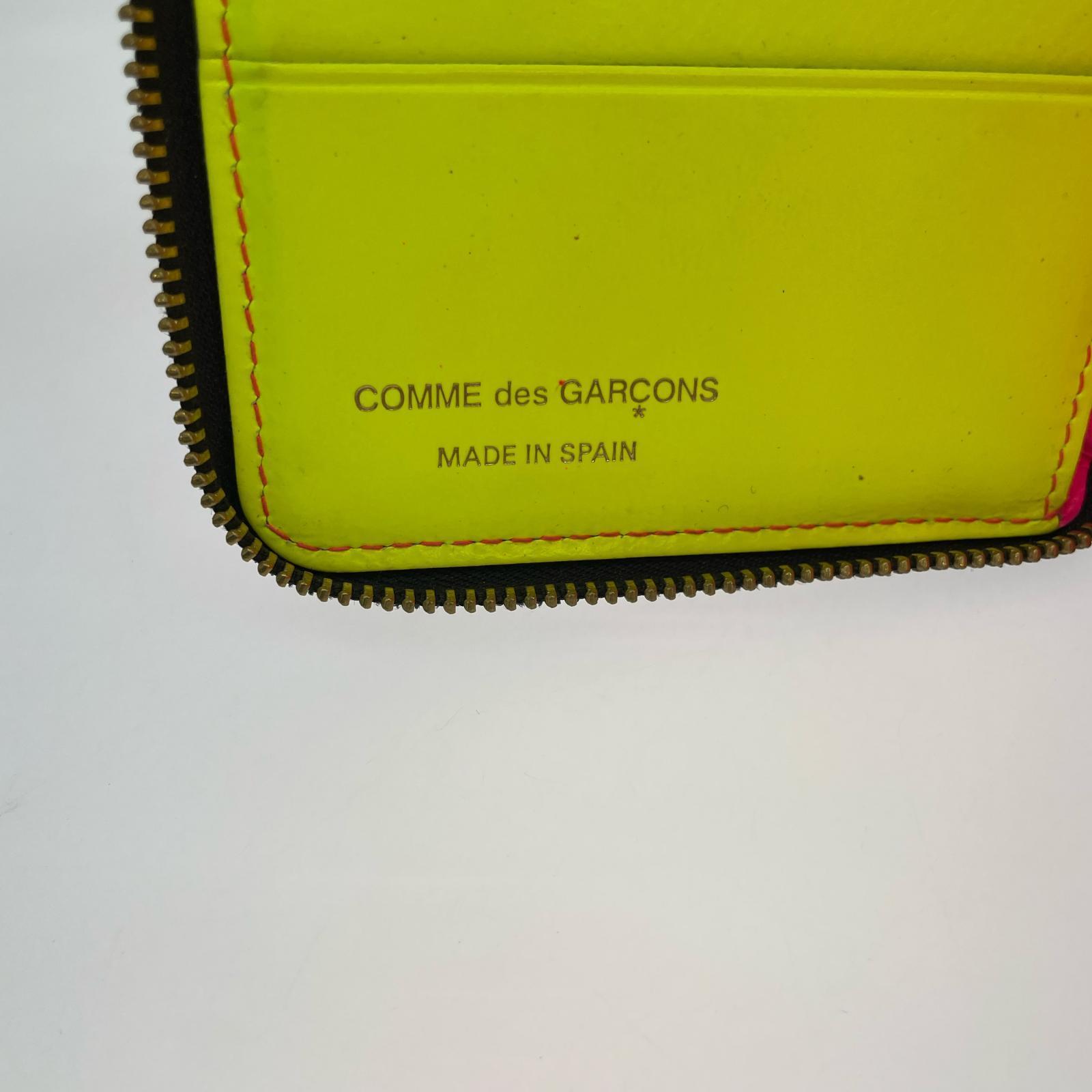コンパクトウォレット Wallet COMME des GARCONS SUPER FLUO PNK