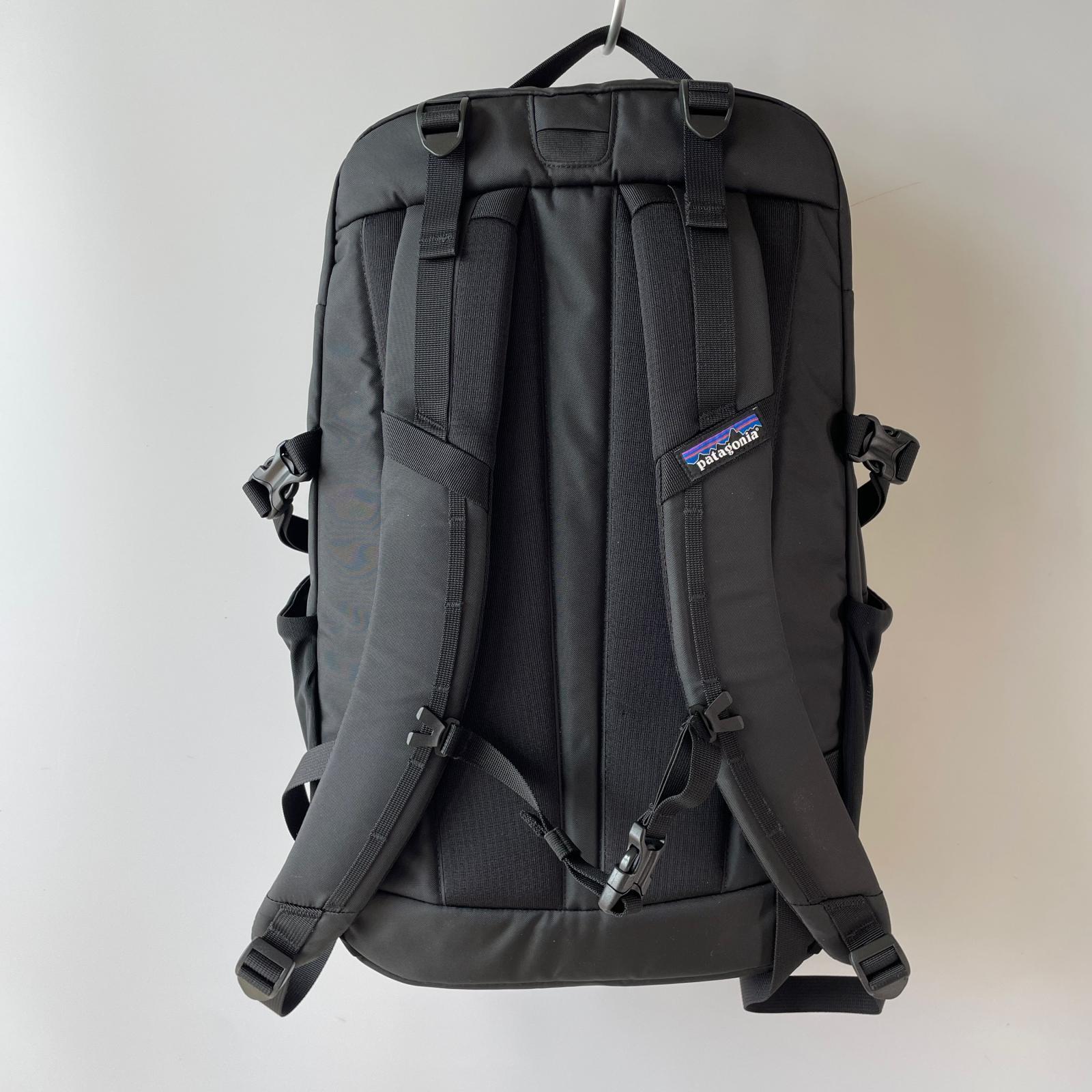 リュック・デイパック patagonia レフュジオ・デイパック 30L BLK ブラック
